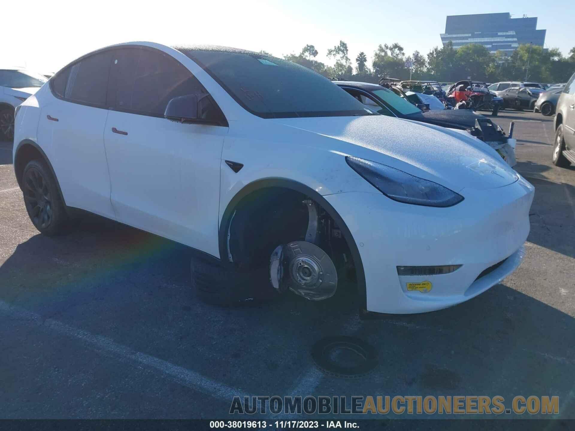 5YJYGDEE3MF275265 TESLA MODEL Y 2021