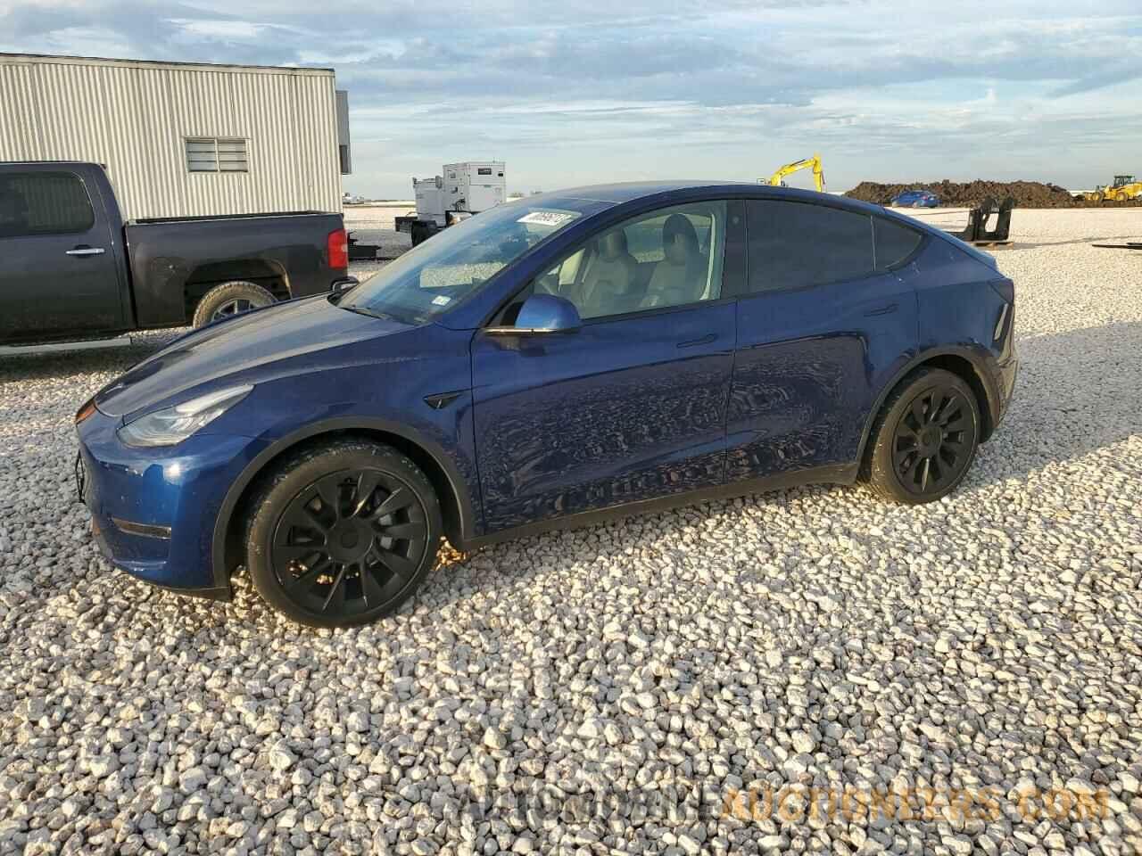 5YJYGDEE3MF295600 TESLA MODEL Y 2021