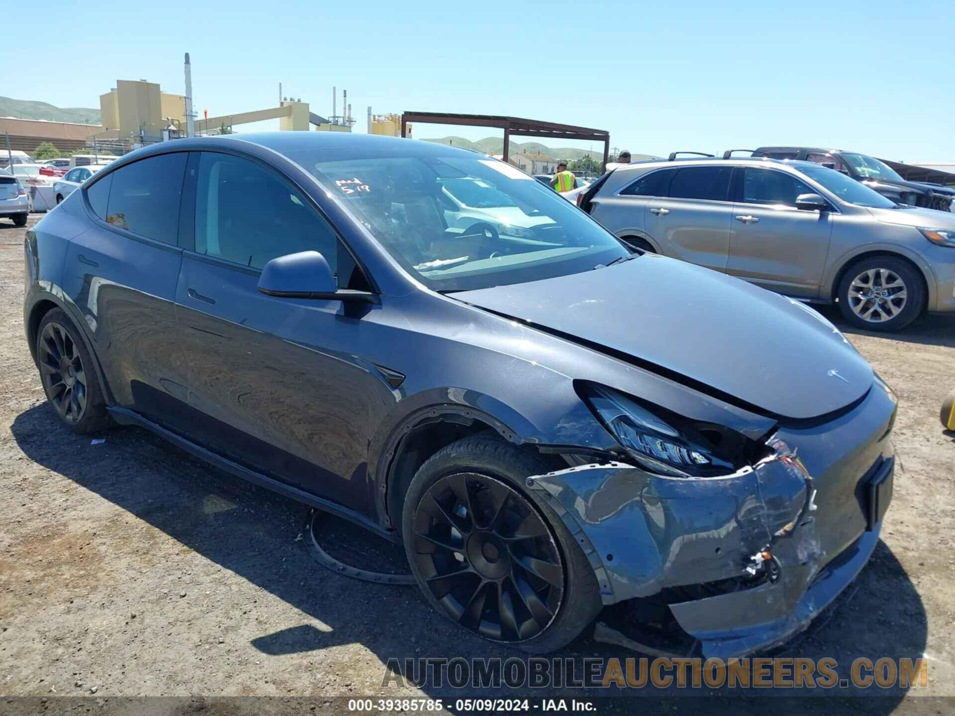 5YJYGDEE4LF008473 TESLA MODEL Y 2020