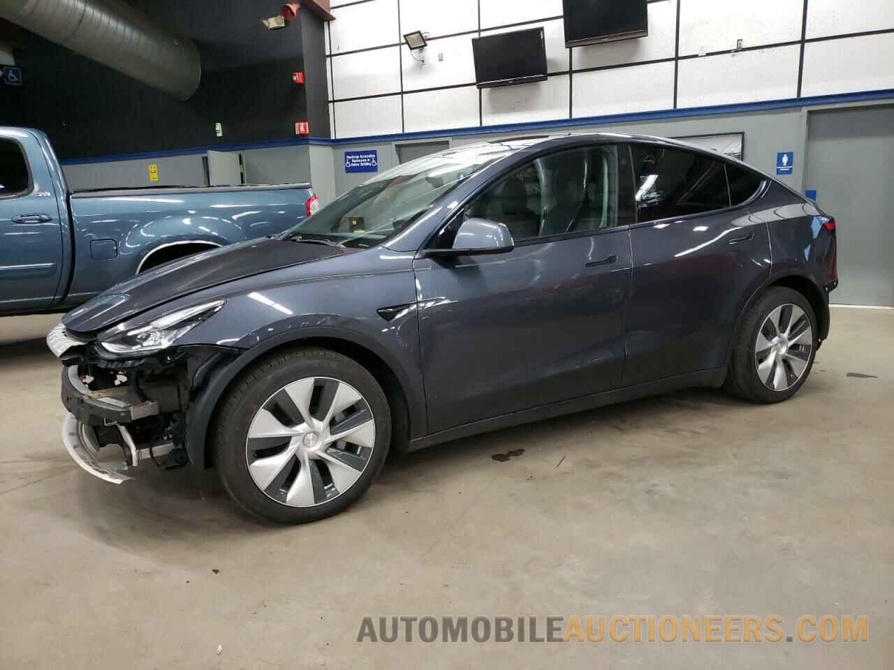 5YJYGDEE4MF071073 TESLA MODEL Y 2021