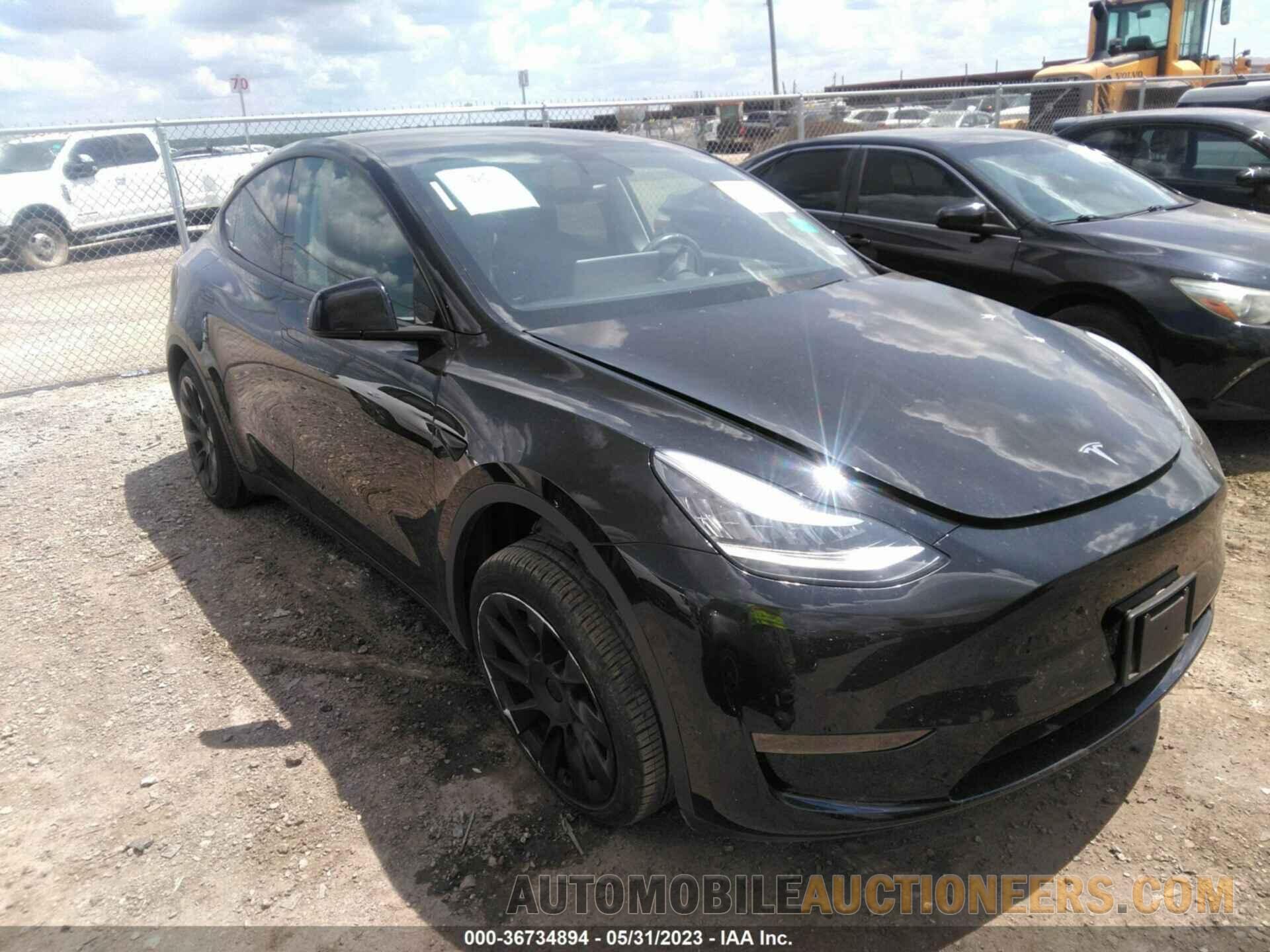 5YJYGDEE4MF071137 TESLA MODEL Y 2021