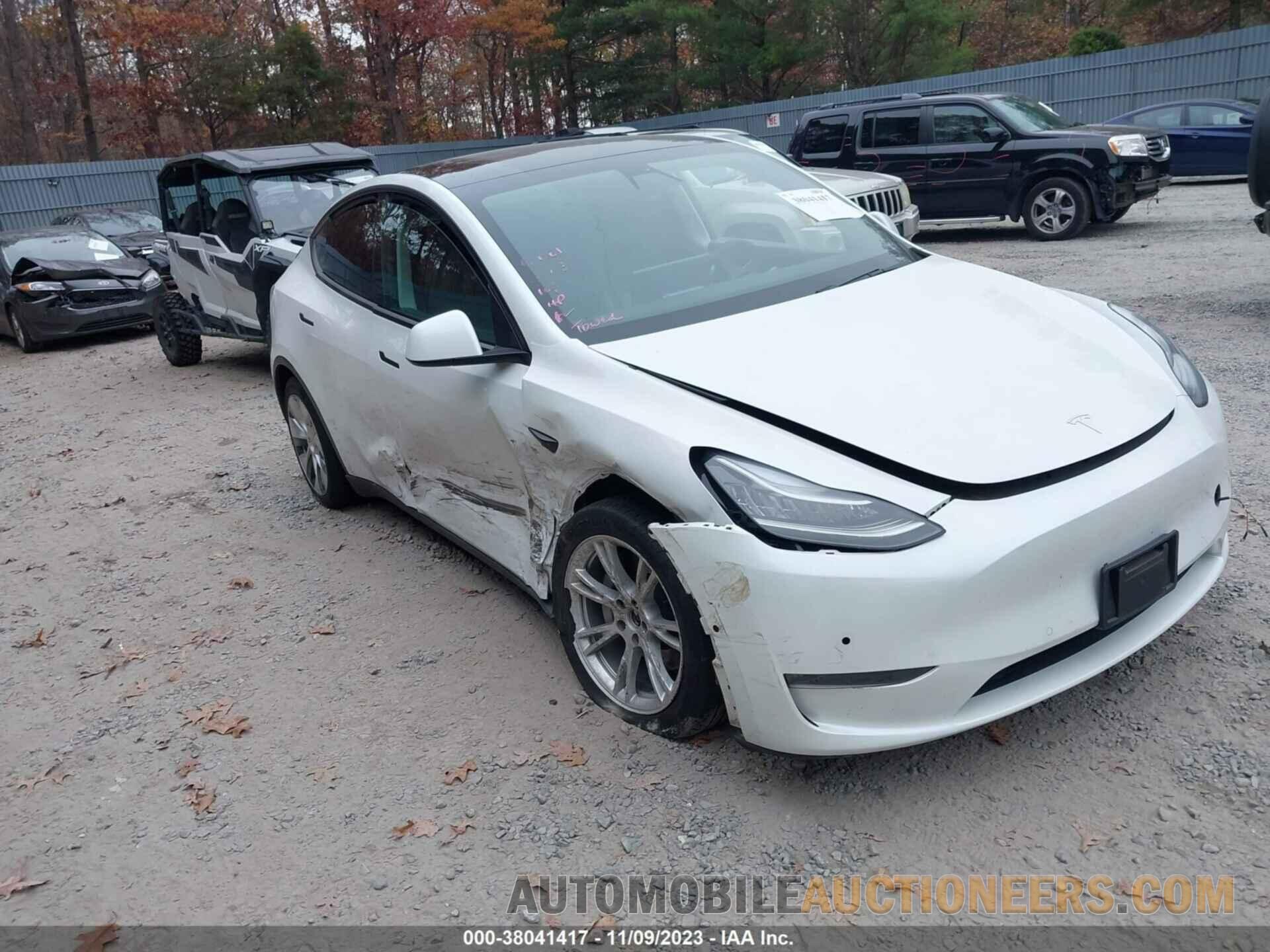 5YJYGDEE4MF077780 TESLA MODEL Y 2021