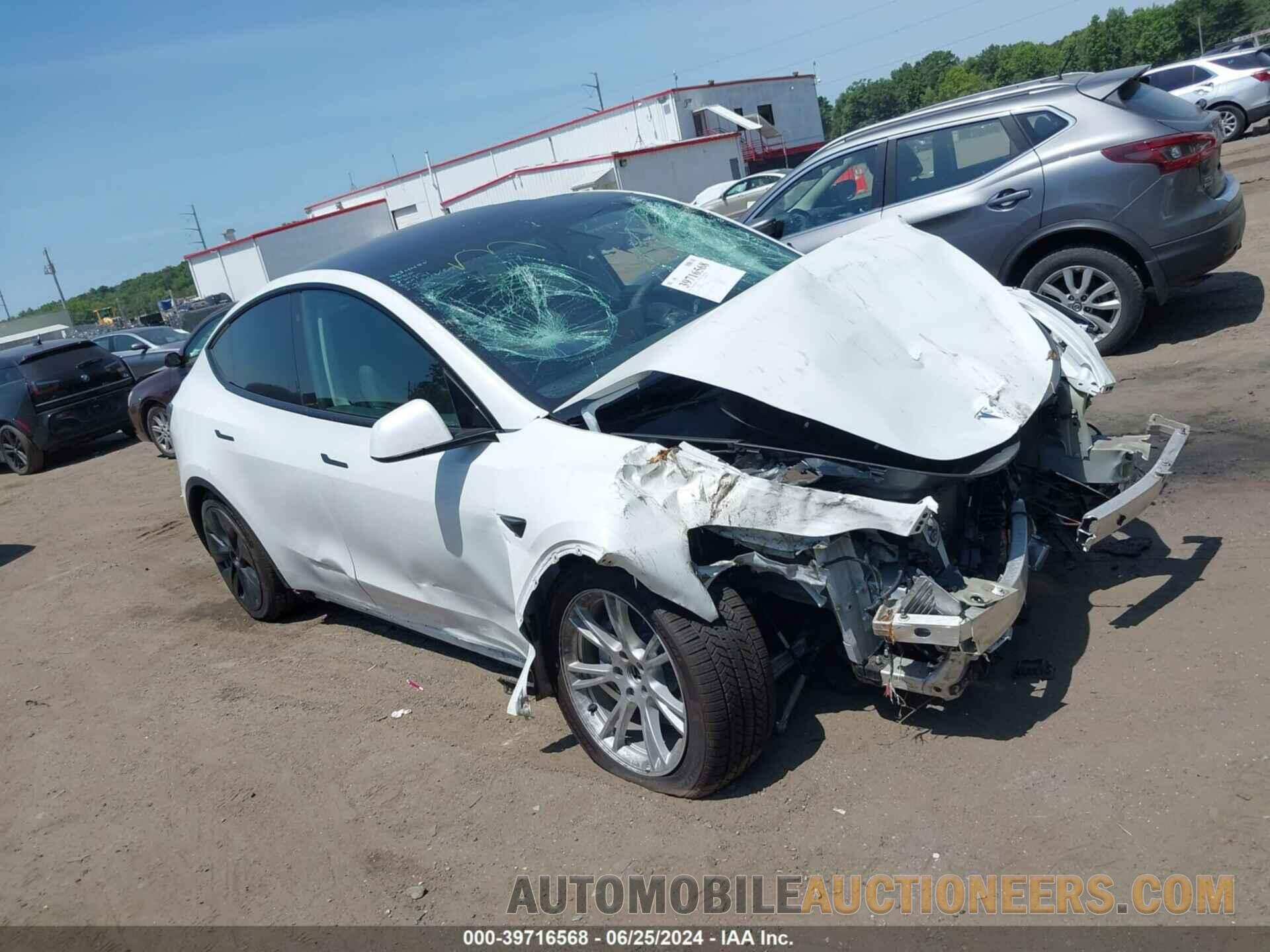 5YJYGDEE4MF082347 TESLA MODEL Y 2021