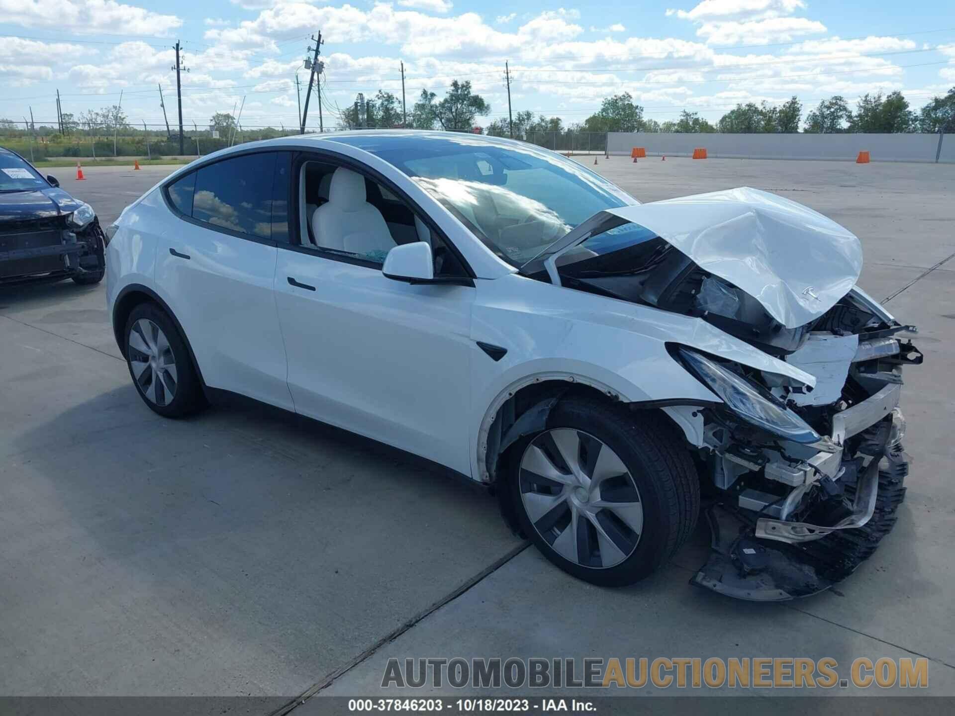 5YJYGDEE4MF087175 TESLA MODEL Y 2021