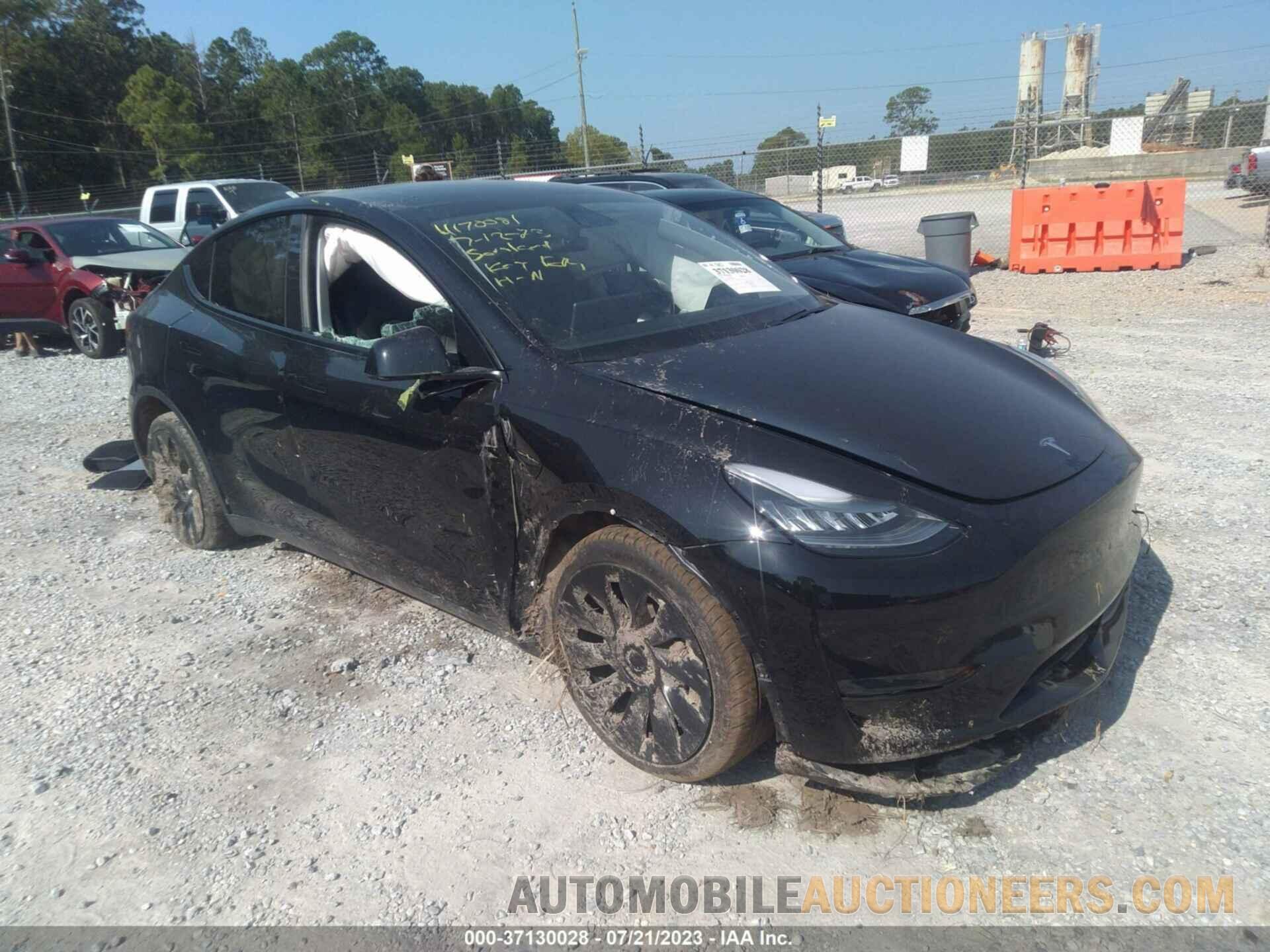 5YJYGDEE4MF088214 TESLA MODEL Y 2021