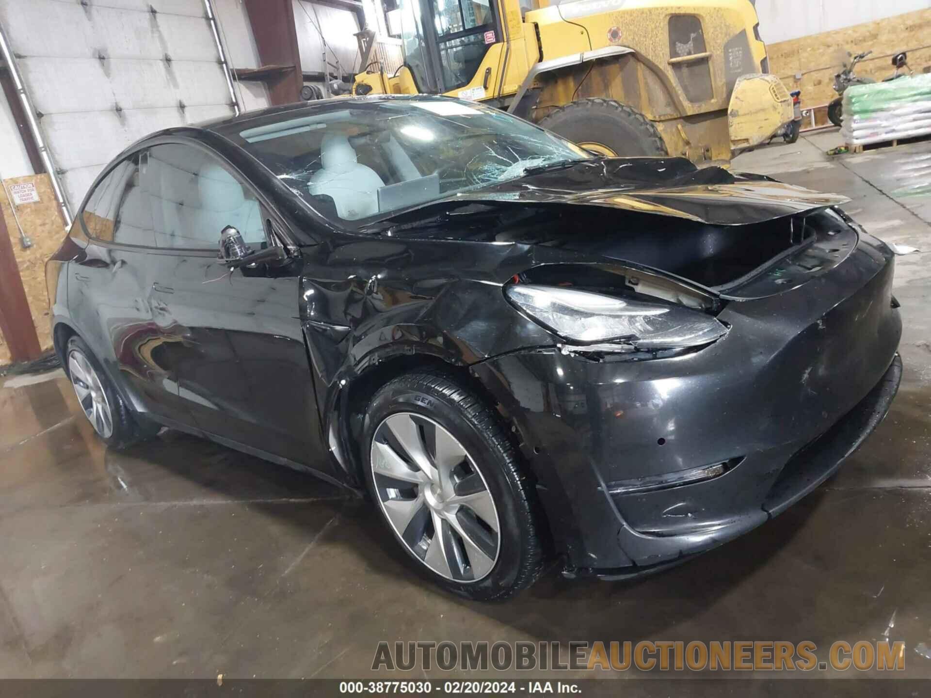 5YJYGDEE4MF096457 TESLA MODEL Y 2021