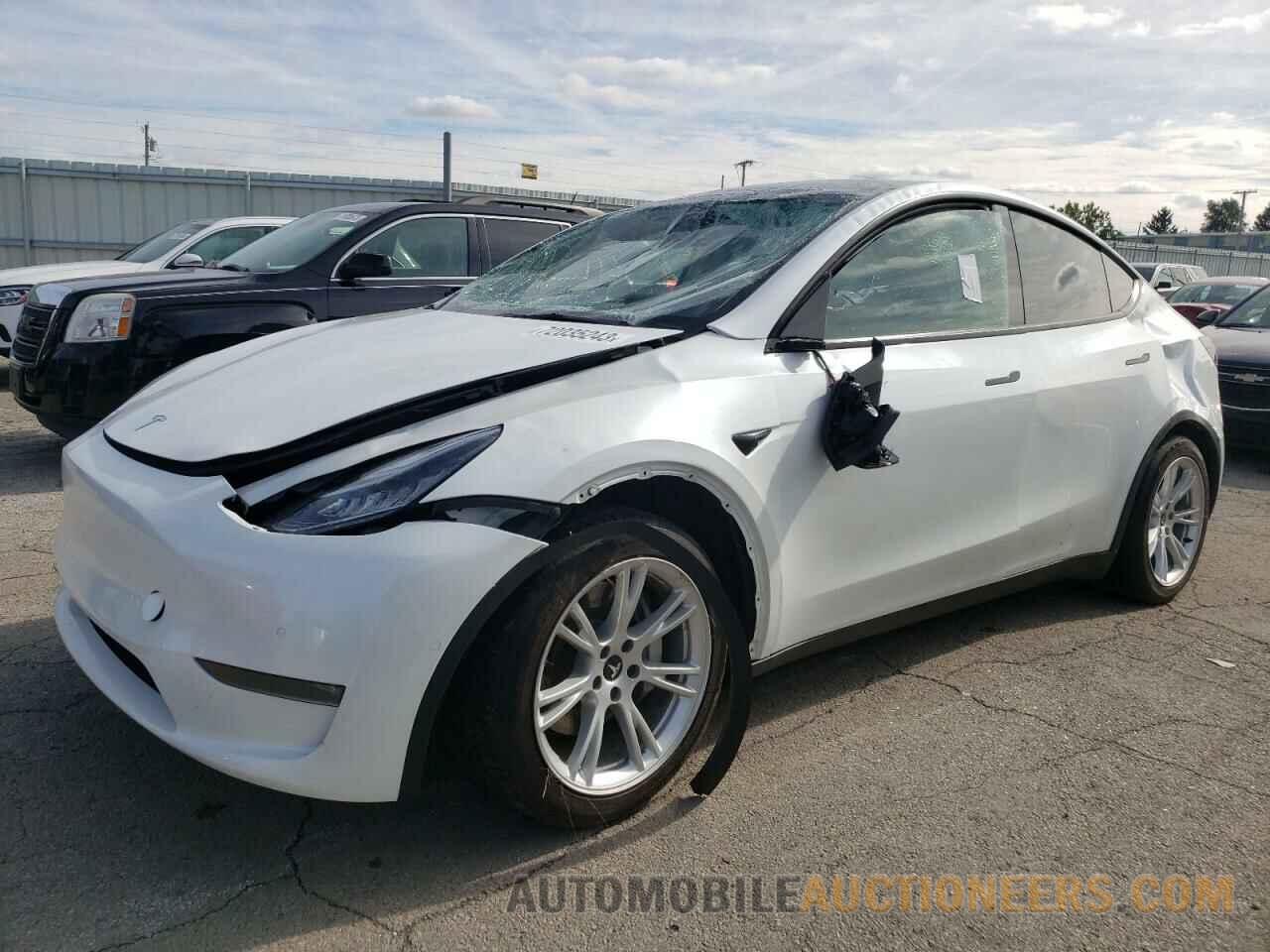 5YJYGDEE4MF100717 TESLA MODEL Y 2021