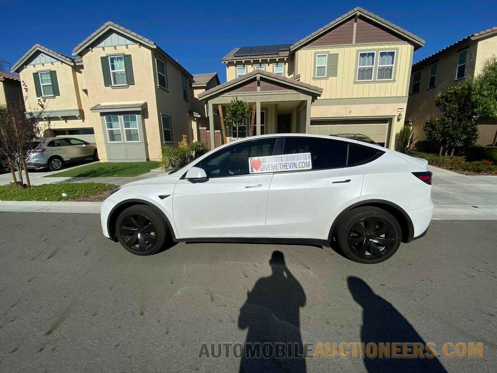 5YJYGDEE4MF122006 Tesla Mo 2021