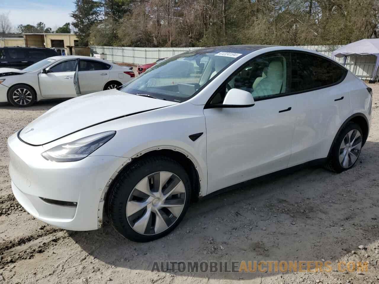 5YJYGDEE4MF130526 TESLA MODEL Y 2021