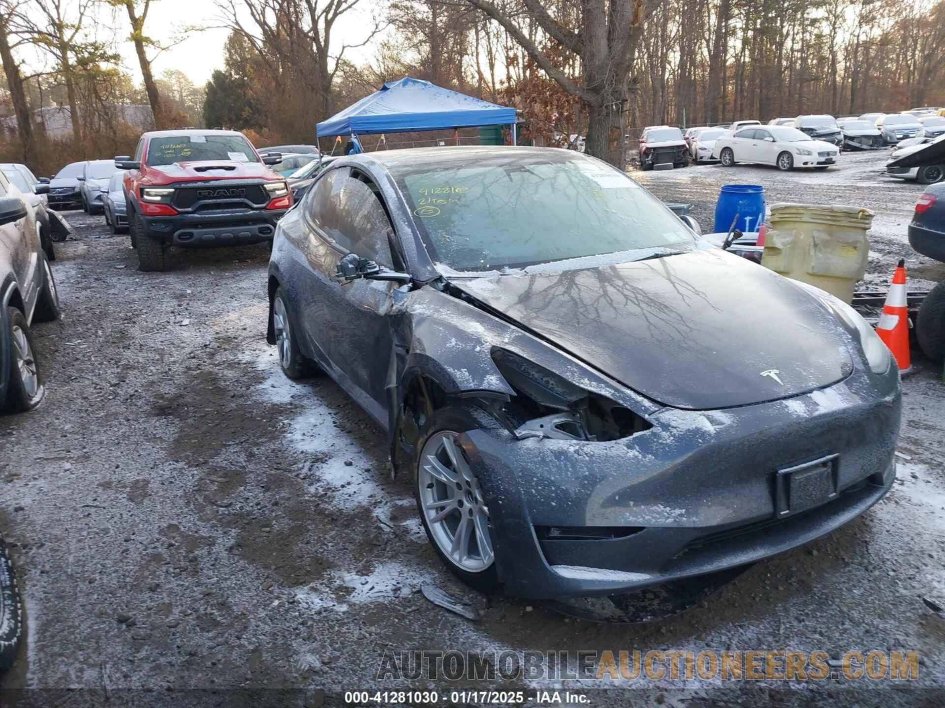 5YJYGDEE4MF142255 TESLA MODEL Y 2021