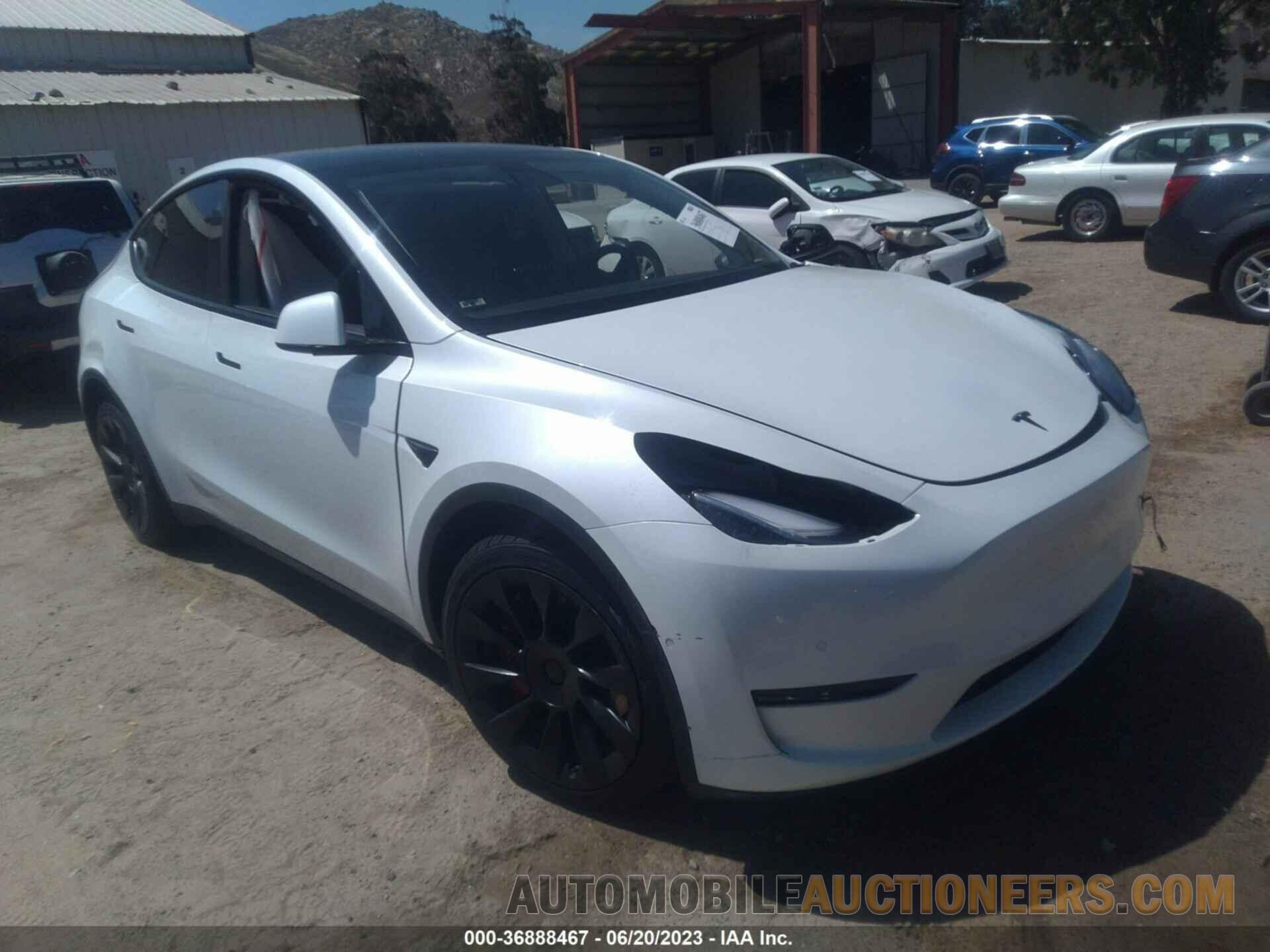 5YJYGDEE4MF161677 TESLA MODEL Y 2021