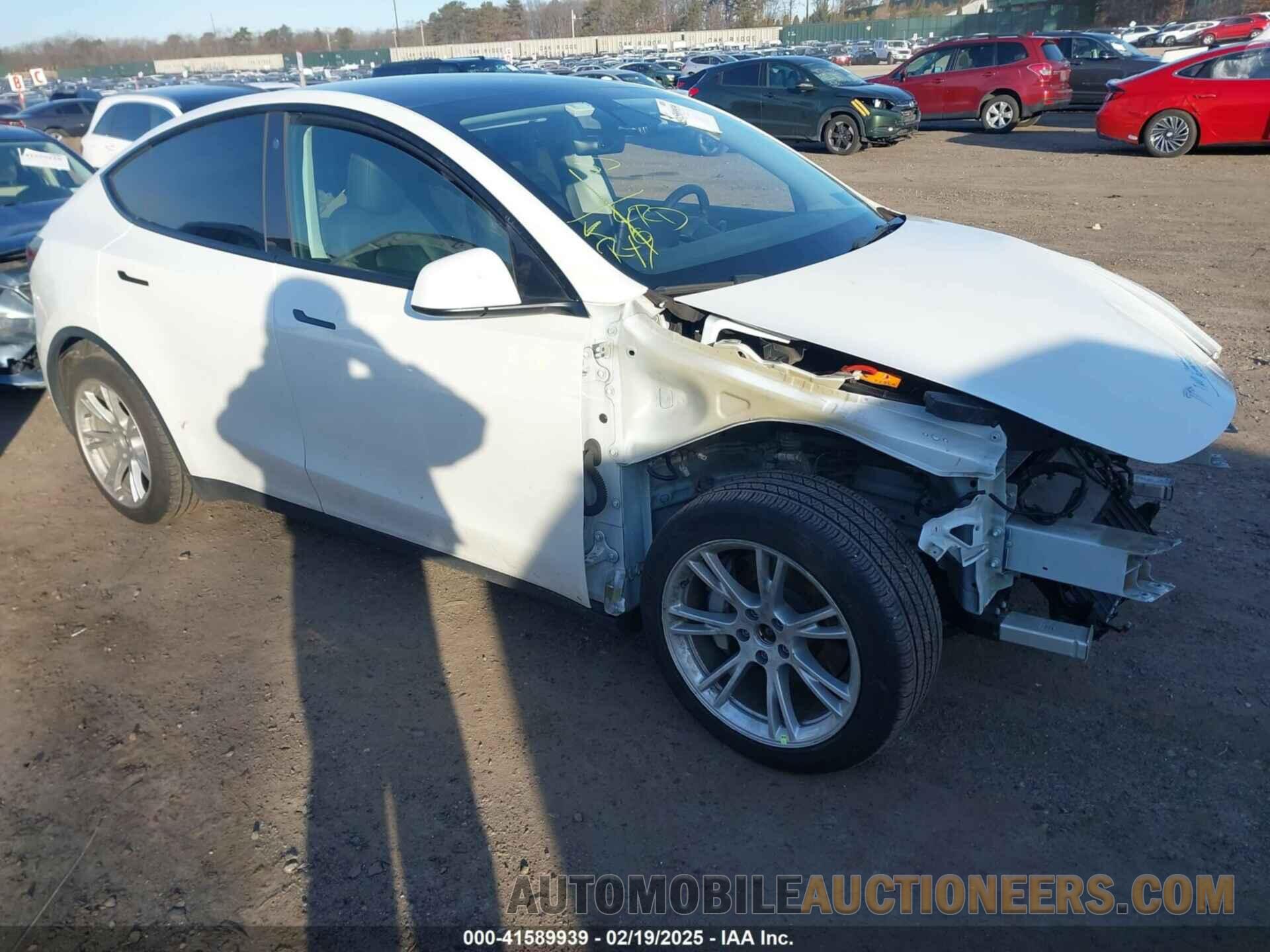 5YJYGDEE4MF200185 TESLA MODEL Y 2021