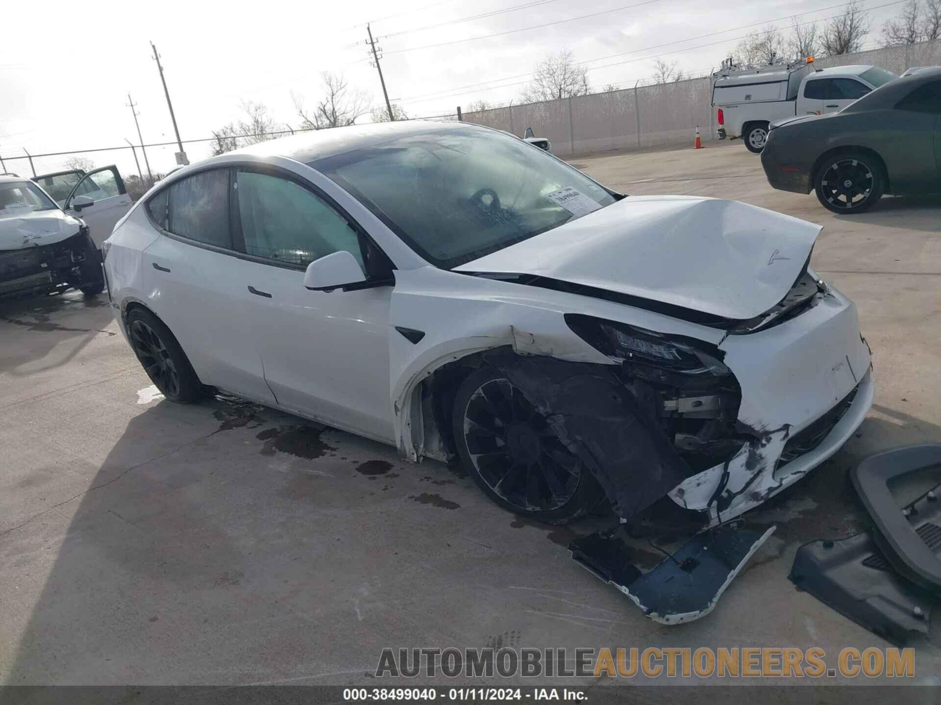 5YJYGDEE4MF210828 TESLA MODEL Y 2021