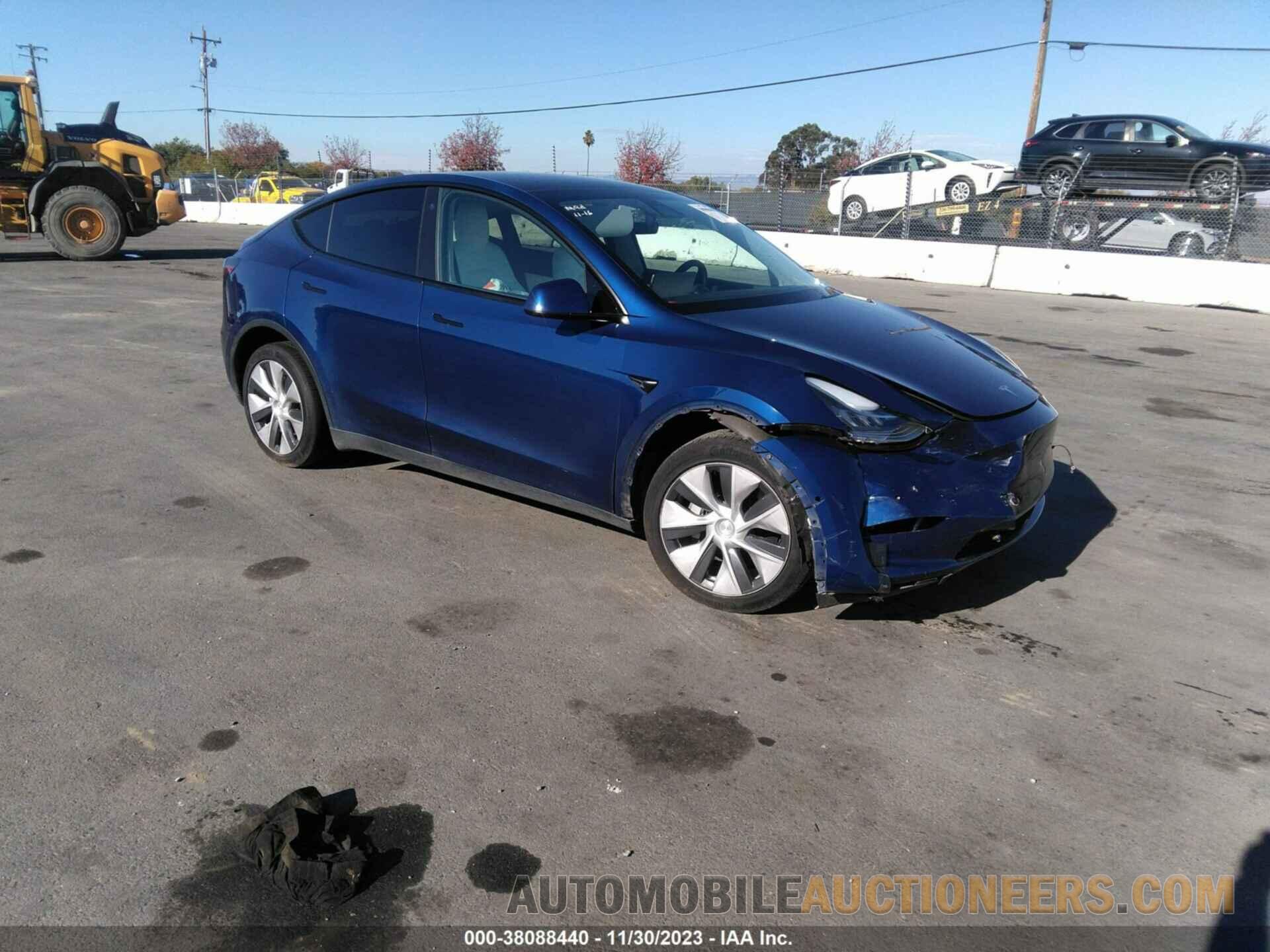 5YJYGDEE4MF240587 TESLA MODEL Y 2021