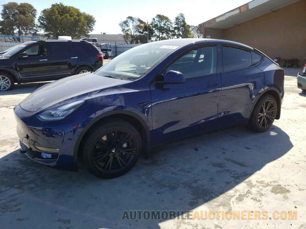 5YJYGDEE4MF240993 TESLA MODEL Y 2021