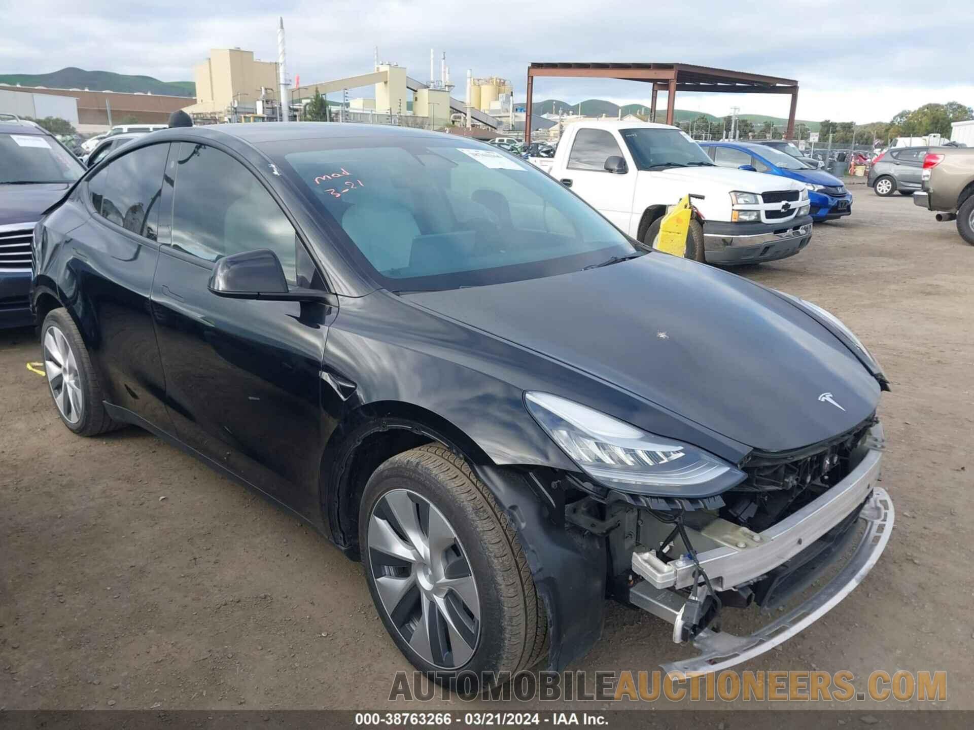 5YJYGDEE4MF261214 TESLA MODEL Y 2021