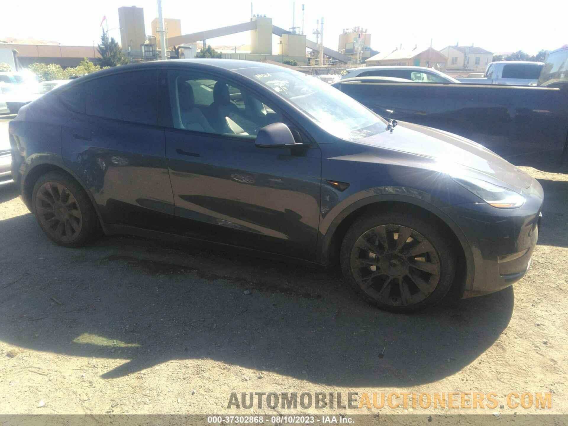 5YJYGDEE4MF275825 TESLA MODEL Y 2021