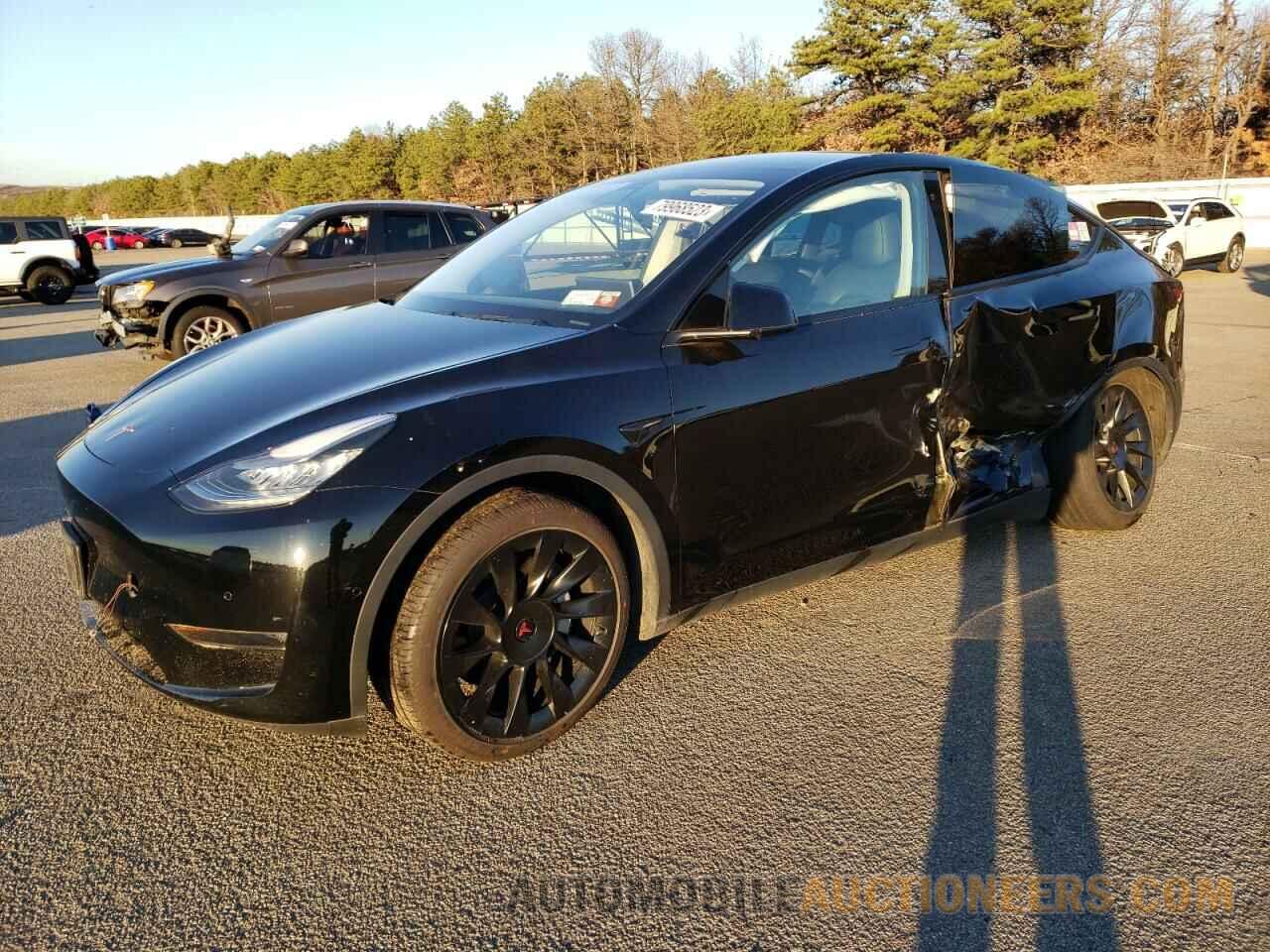 5YJYGDEE5LF042843 TESLA MODEL Y 2020