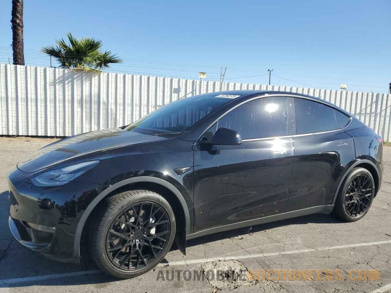 5YJYGDEE5LF055012 TESLA MODEL Y 2020