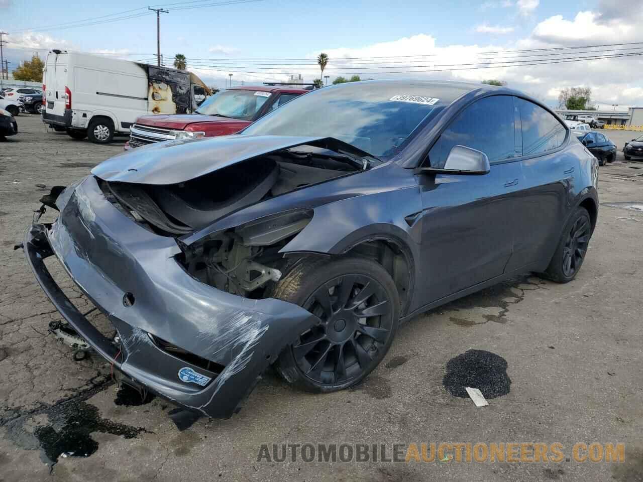 5YJYGDEE5MF064102 TESLA MODEL Y 2021