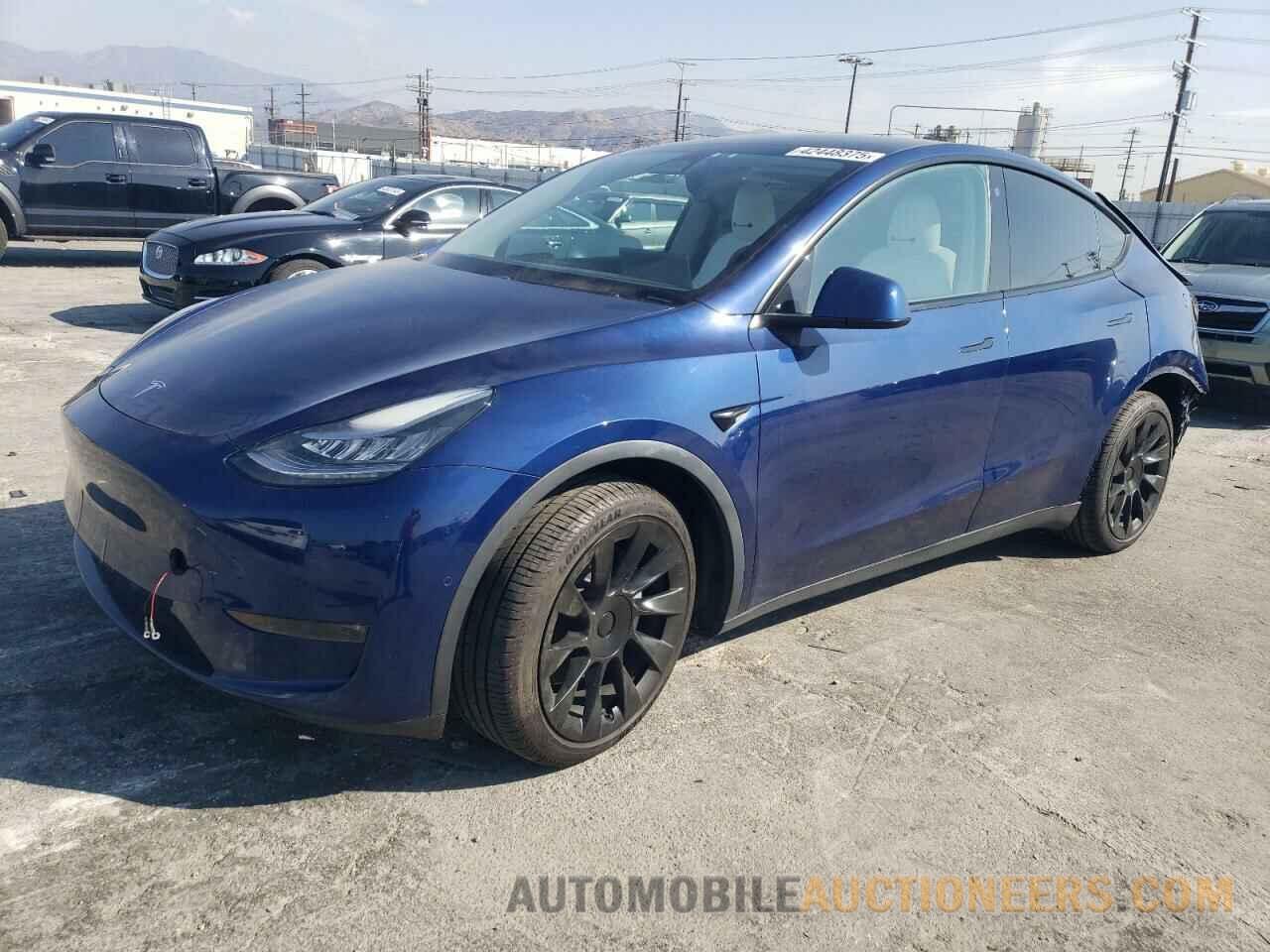 5YJYGDEE5MF064648 TESLA MODEL Y 2021