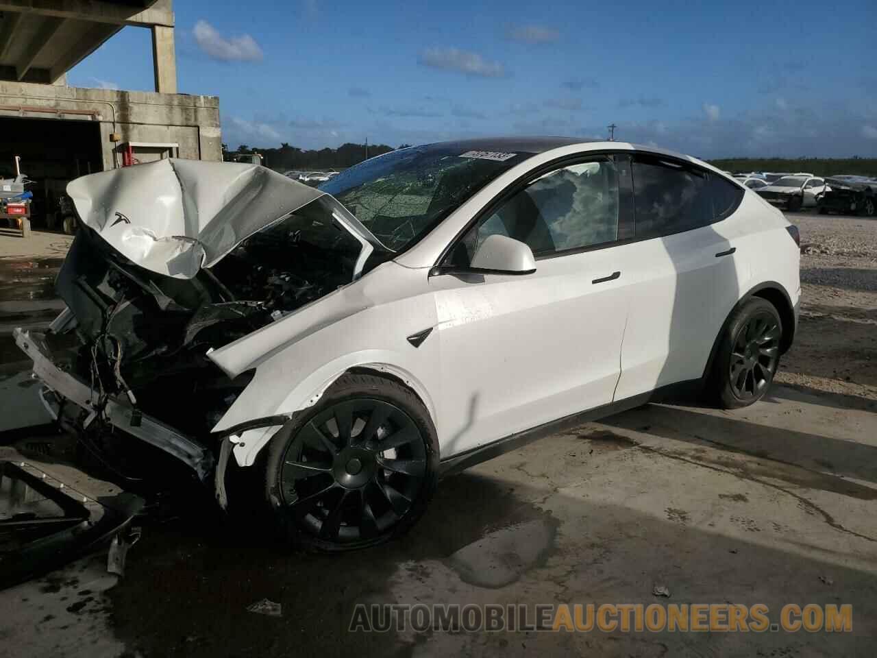 5YJYGDEE5MF078677 TESLA MODEL Y 2021