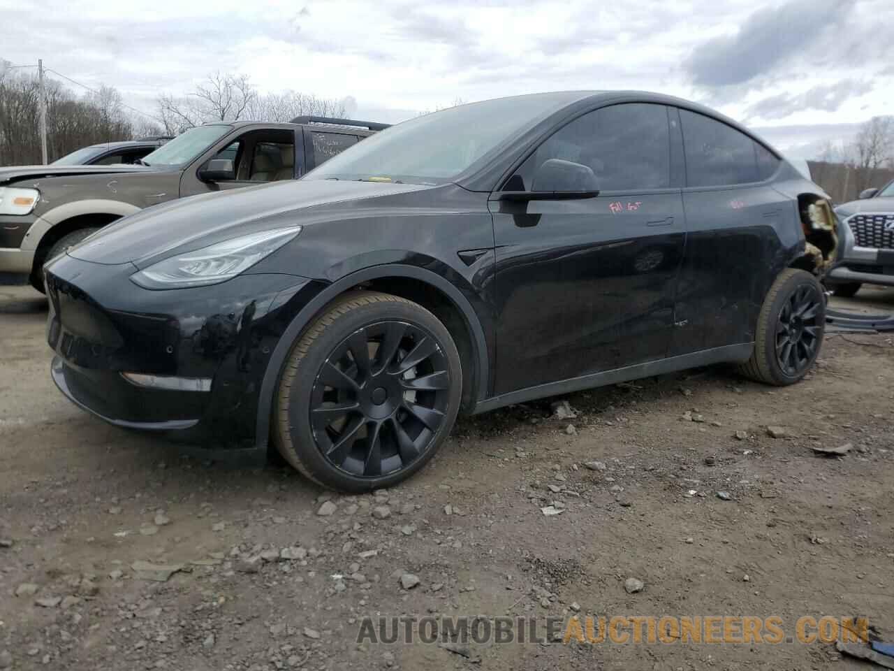 5YJYGDEE5MF084933 TESLA MODEL Y 2021