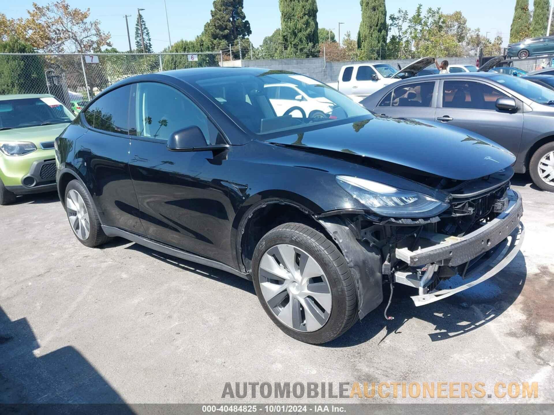 5YJYGDEE5MF099738 TESLA MODEL Y 2021