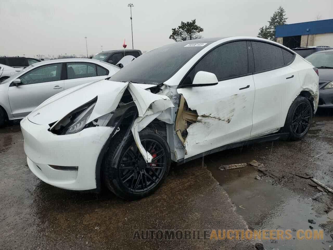 5YJYGDEE5MF138263 TESLA MODEL Y 2021