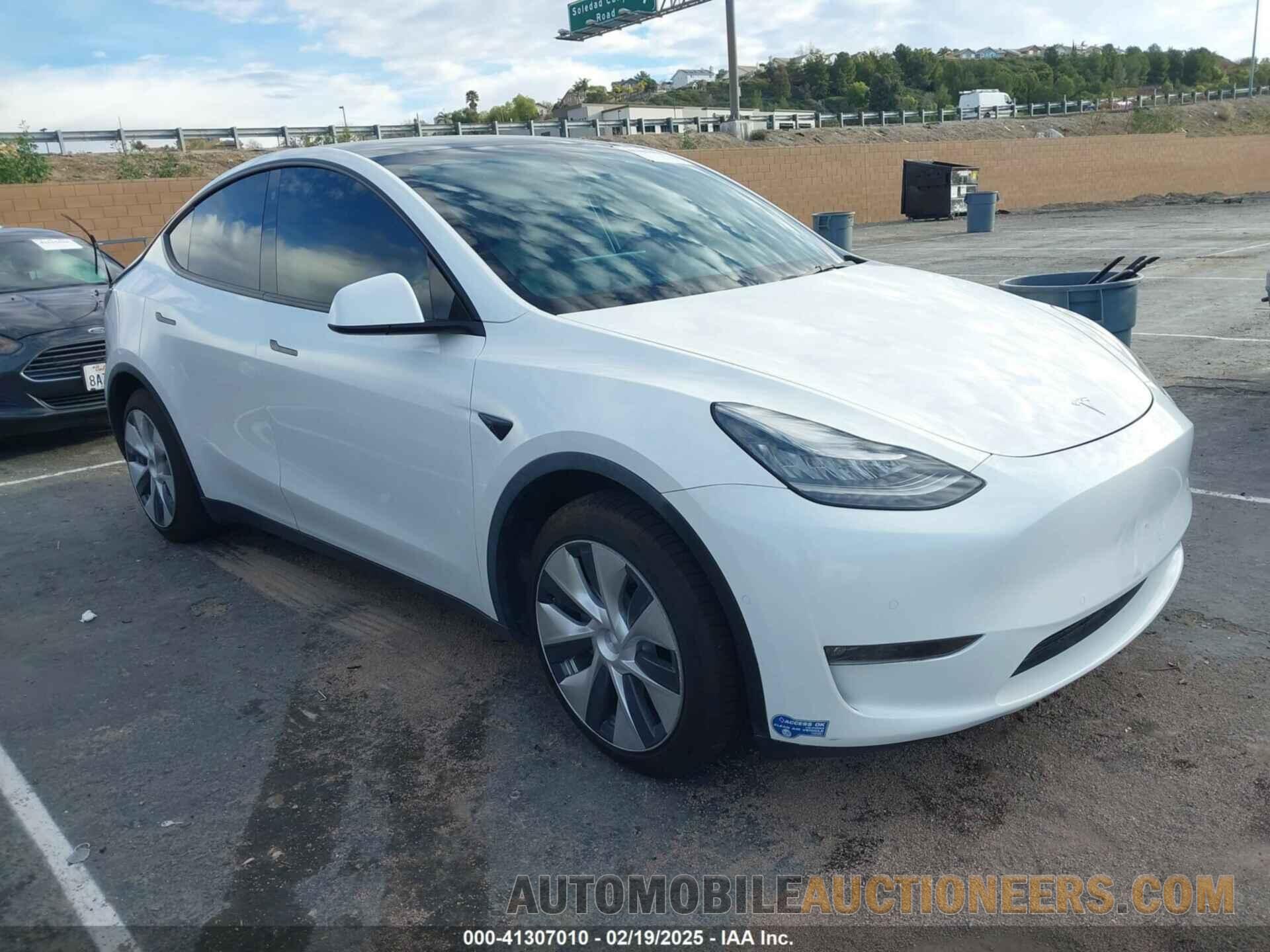 5YJYGDEE5MF161090 TESLA MODEL Y 2021