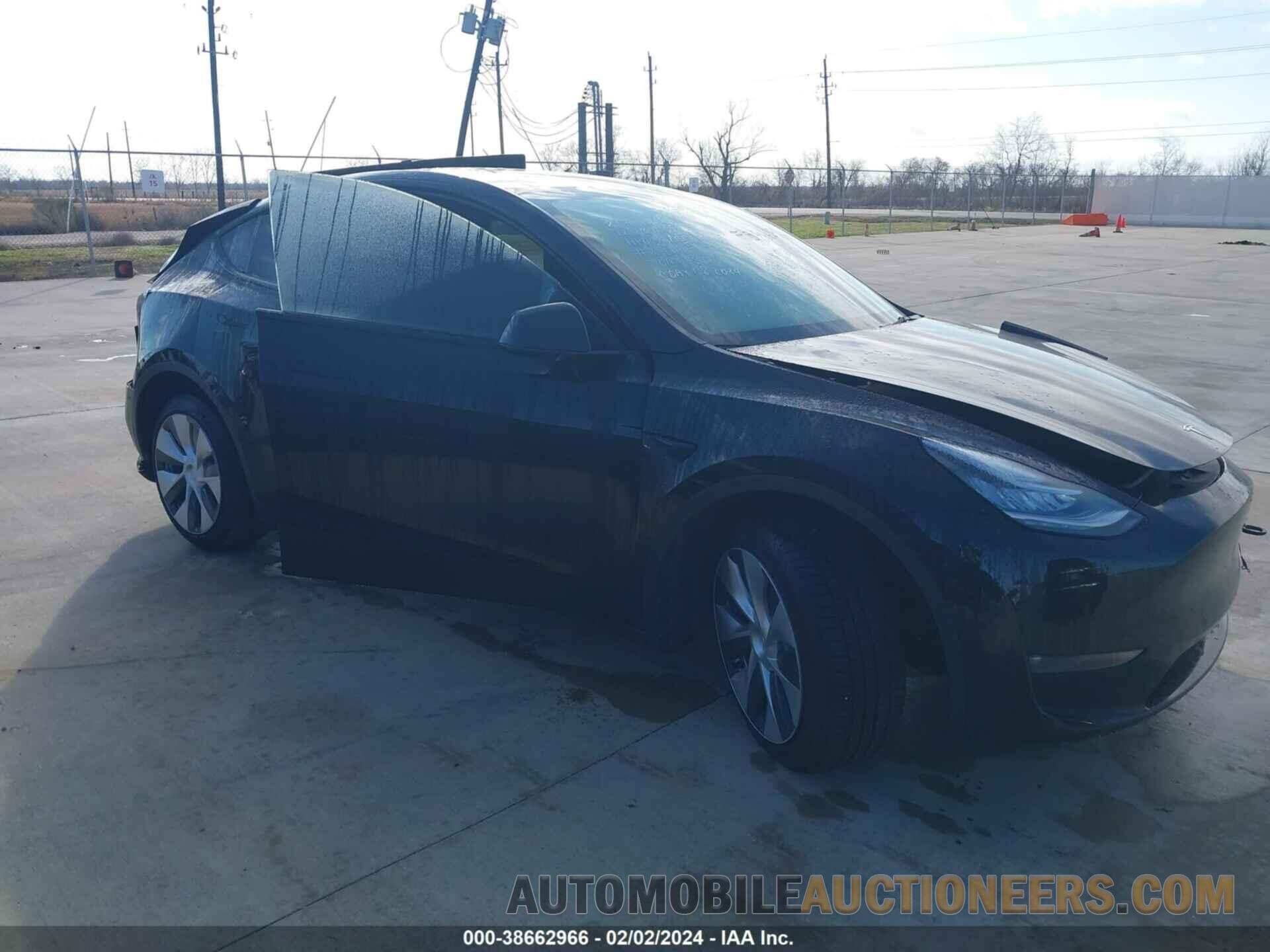 5YJYGDEE5MF204570 TESLA MODEL Y 2021