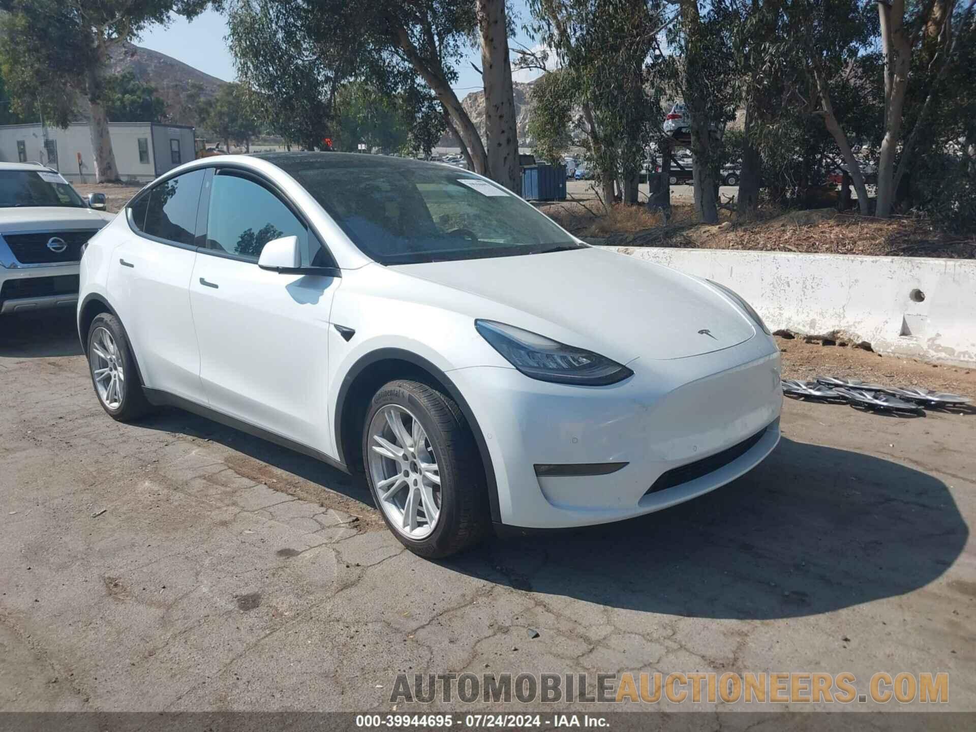 5YJYGDEE5MF213771 TESLA MODEL Y 2021