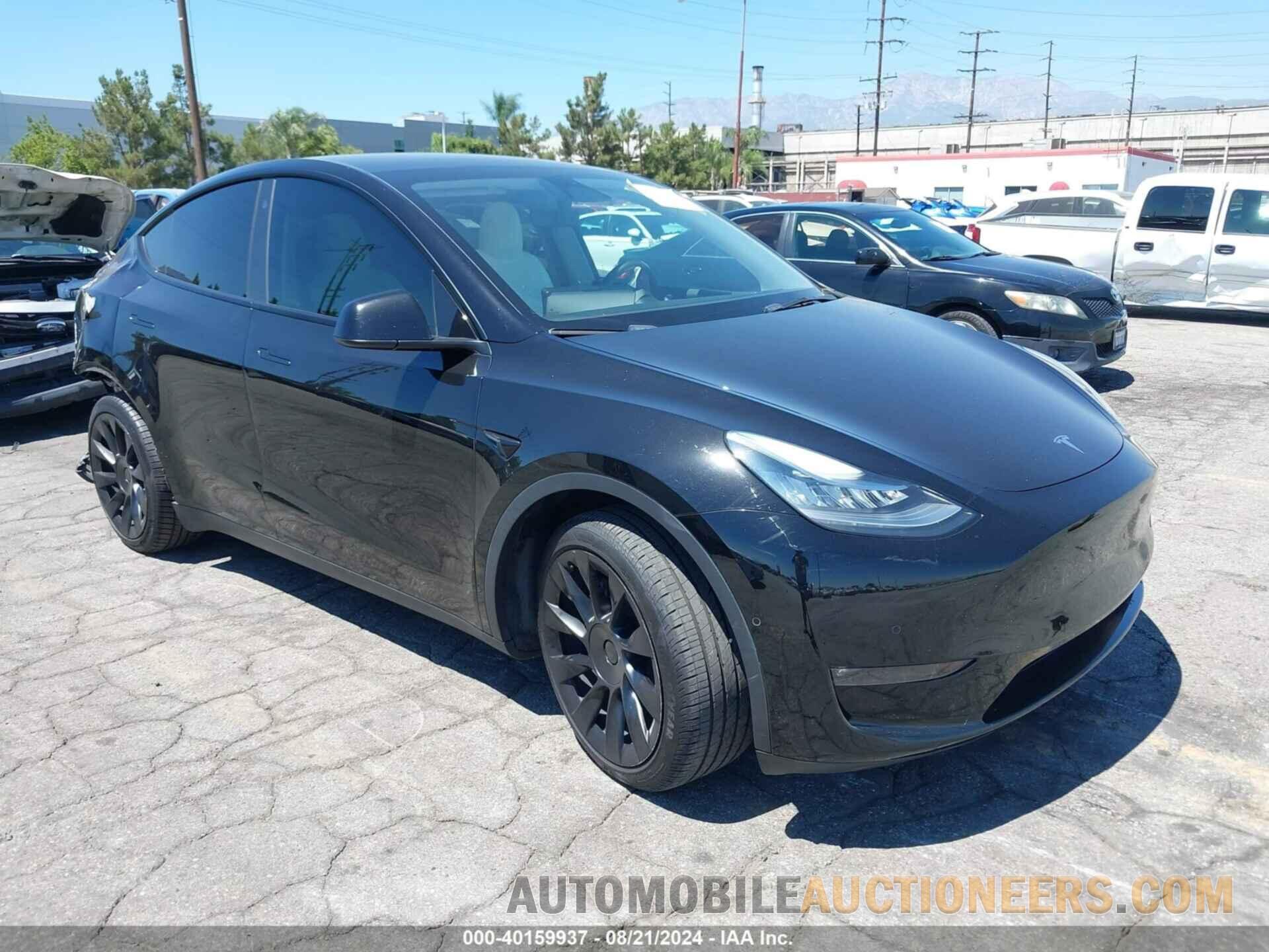 5YJYGDEE5MF216475 TESLA MODEL Y 2021