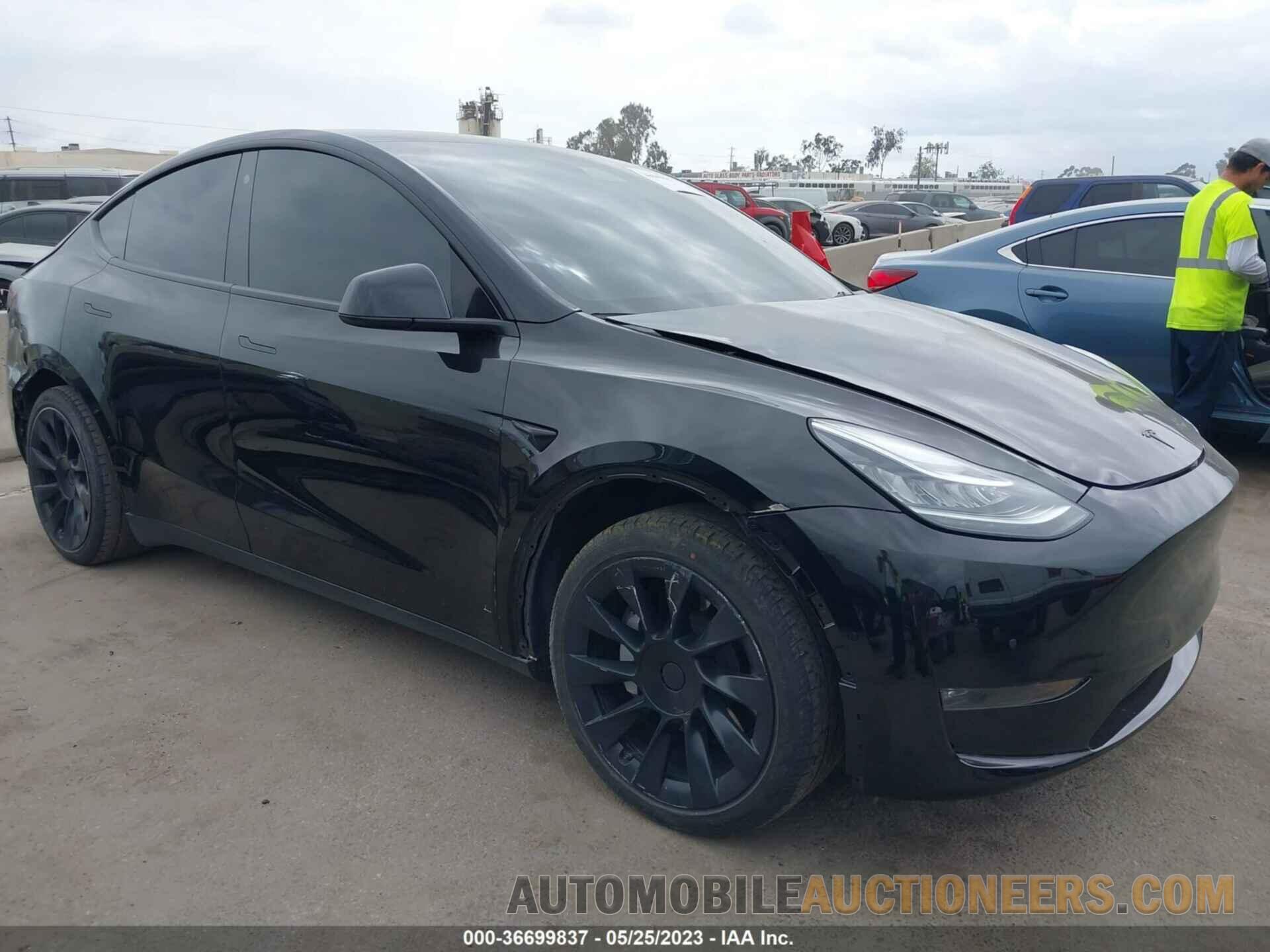 5YJYGDEE5MF218047 TESLA MODEL Y 2021