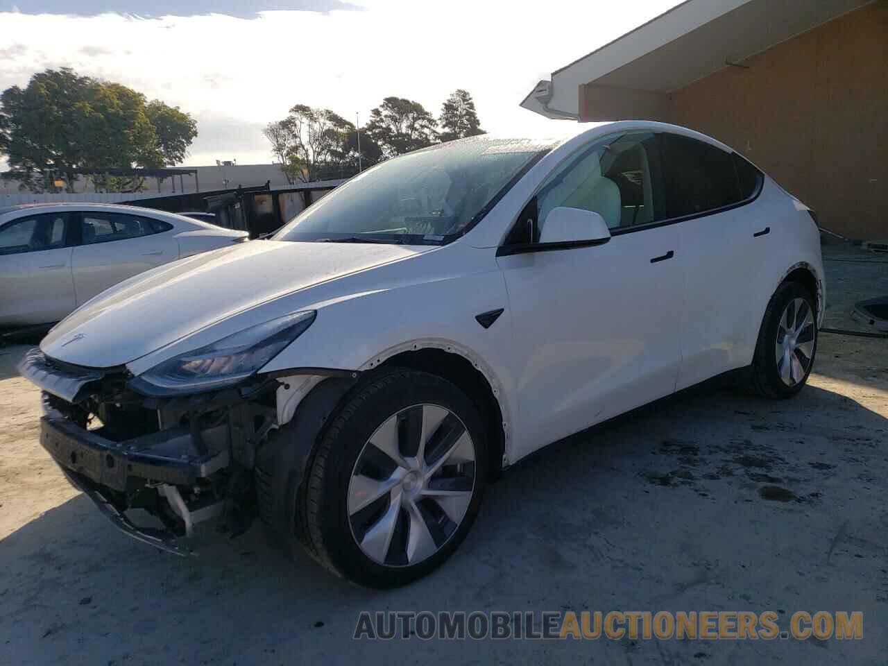 5YJYGDEE5MF224415 TESLA MODEL Y 2021