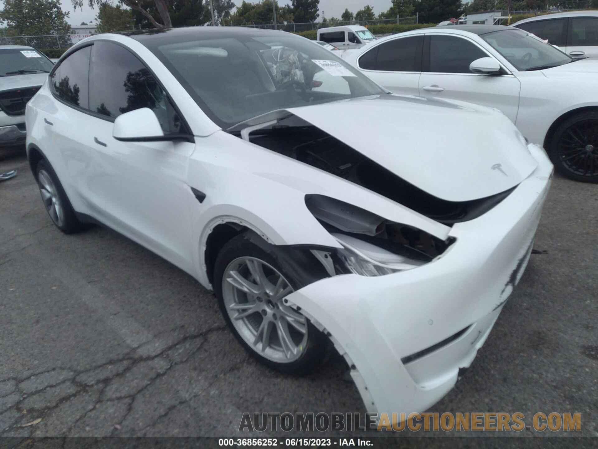 5YJYGDEE5MF241425 TESLA MODEL Y 2021