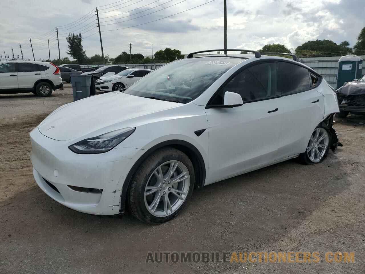 5YJYGDEE5MF258600 TESLA MODEL Y 2021