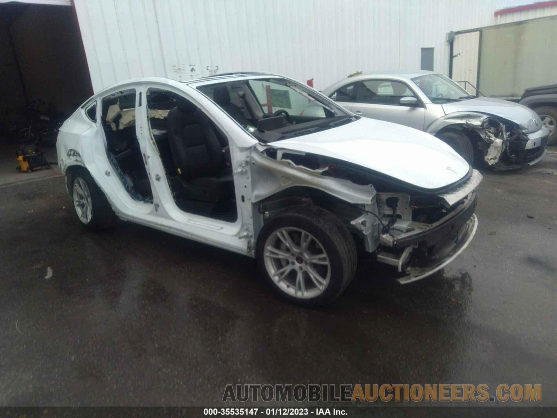 5YJYGDEE5MF260802 TESLA MODEL Y 2021