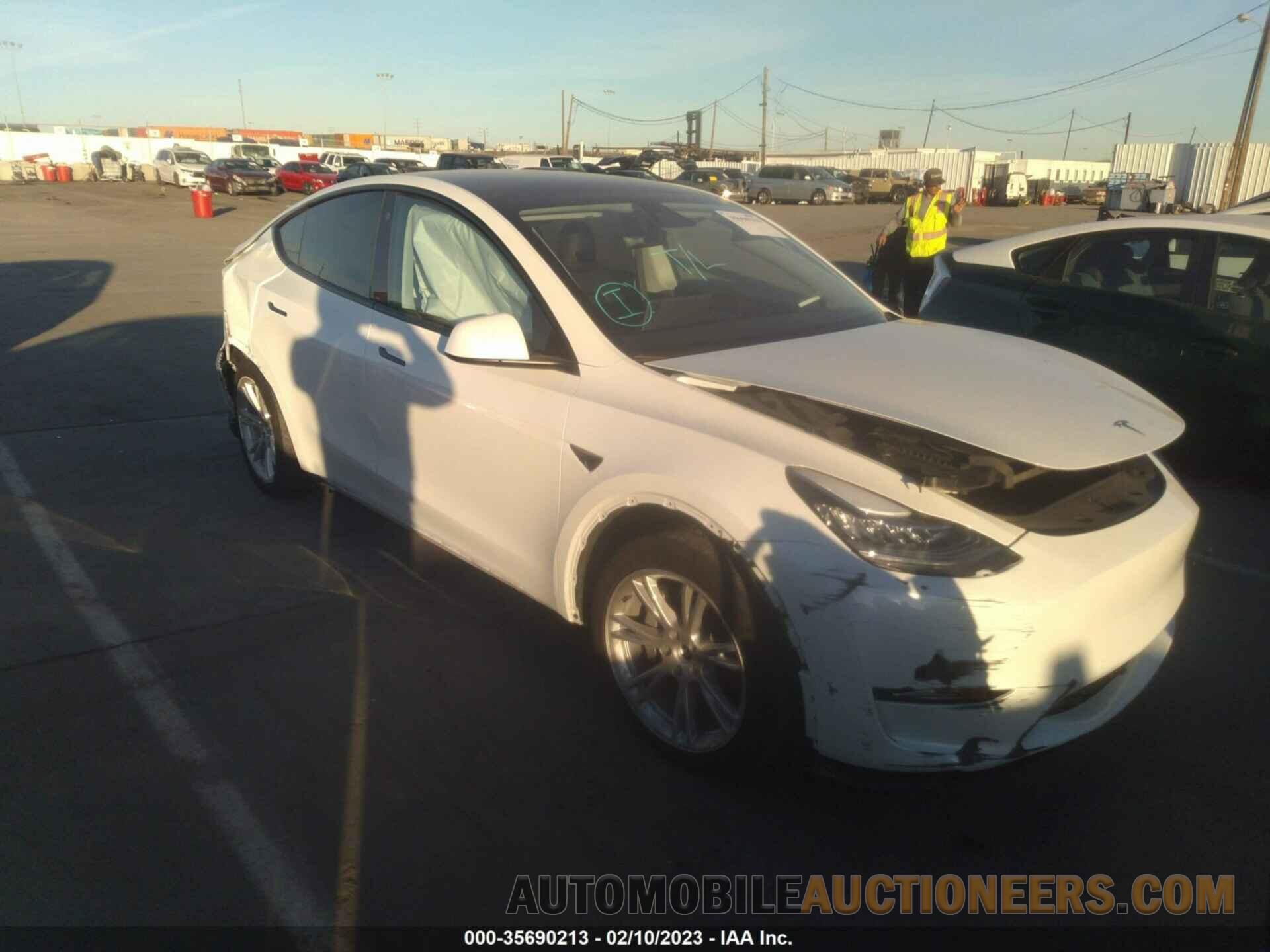 5YJYGDEE5MF274912 TESLA MODEL Y 2021