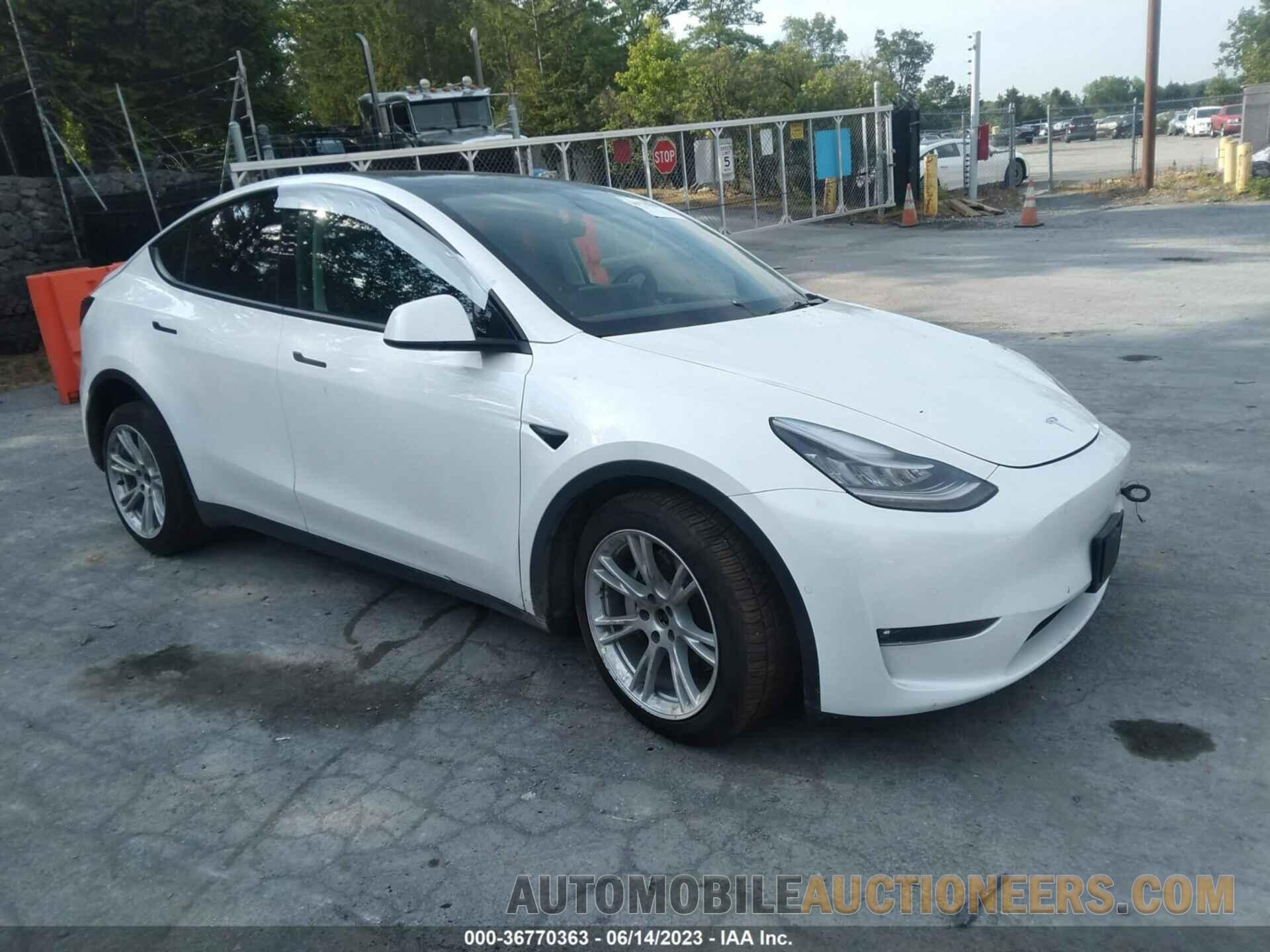 5YJYGDEE5MF278734 TESLA MODEL Y 2021