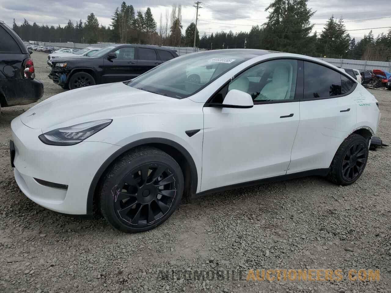 5YJYGDEE6LF017546 TESLA MODEL Y 2020