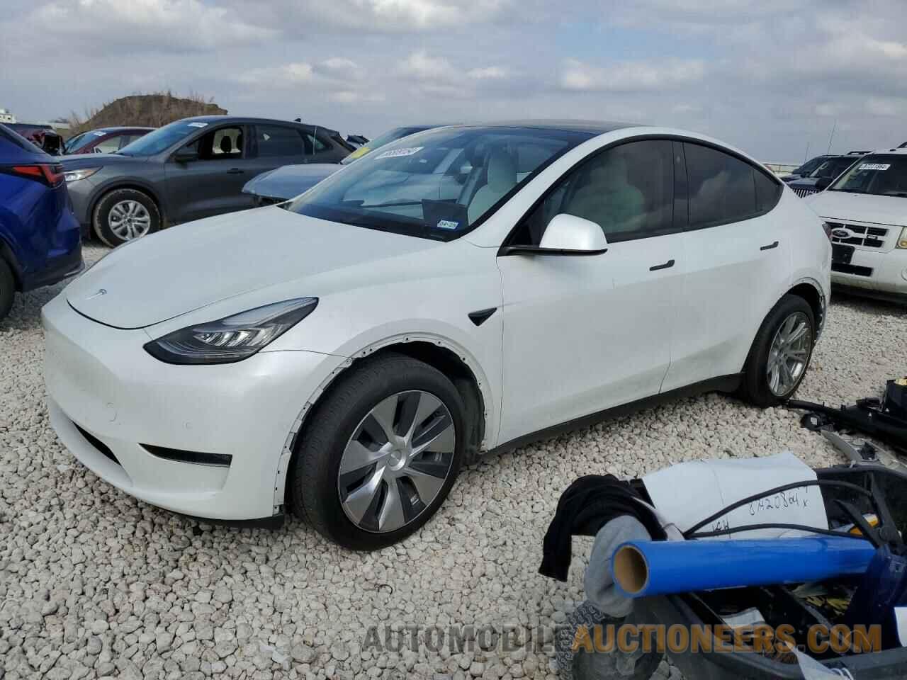 5YJYGDEE6LF027395 TESLA MODEL Y 2020