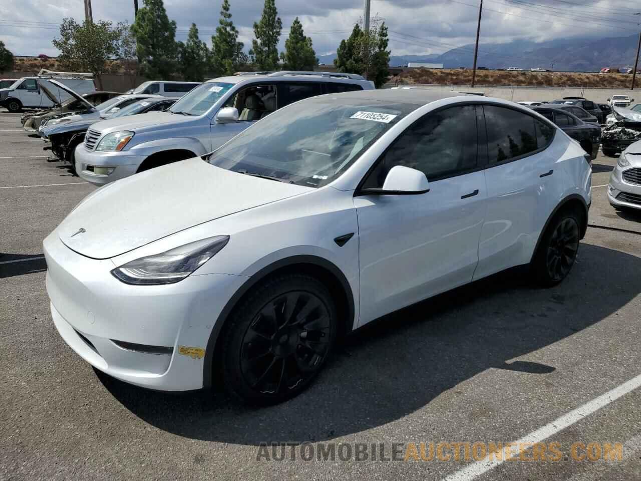 5YJYGDEE6LF059019 TESLA MODEL Y 2020