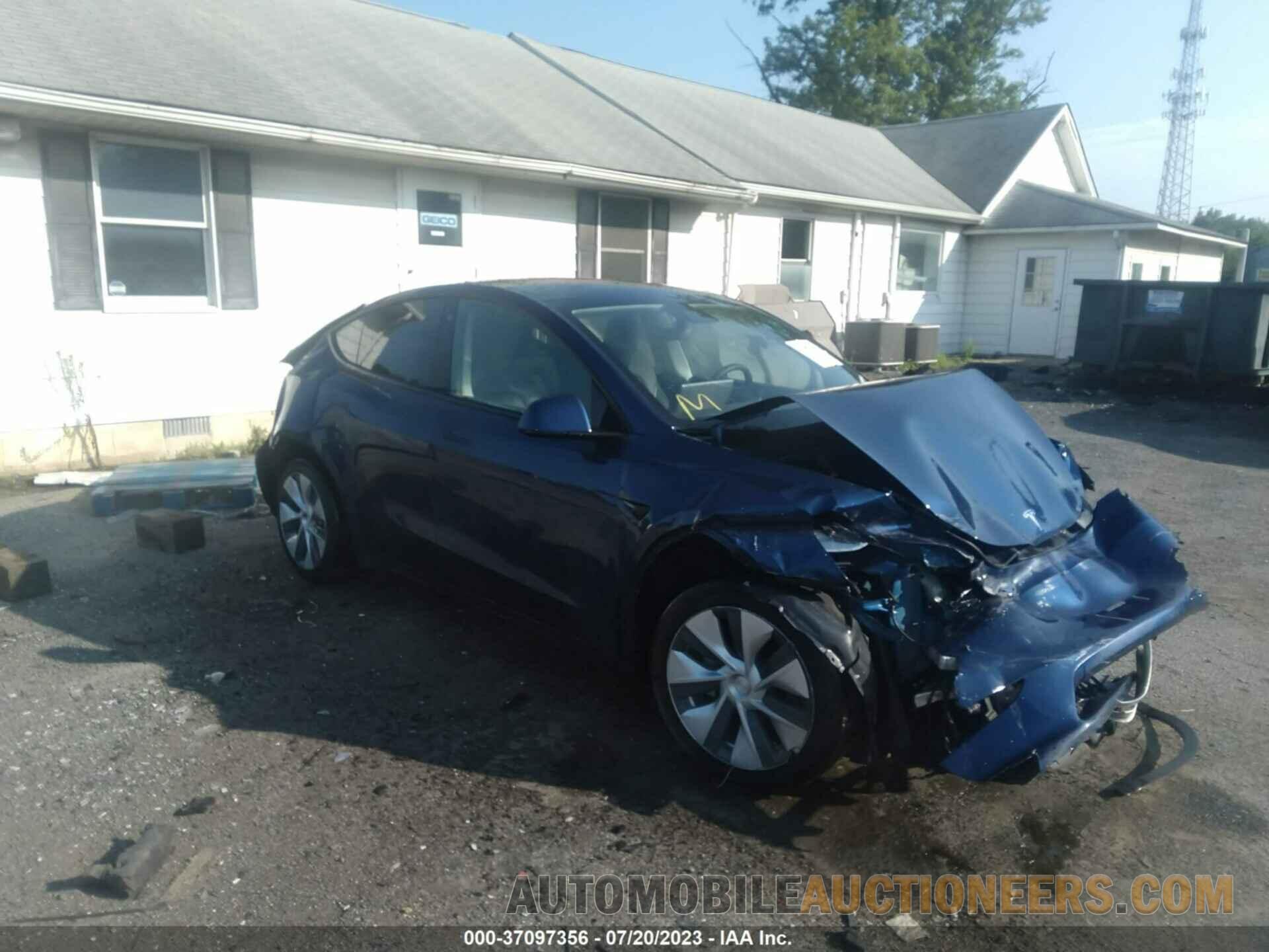 5YJYGDEE6MF080020 TESLA MODEL Y 2021