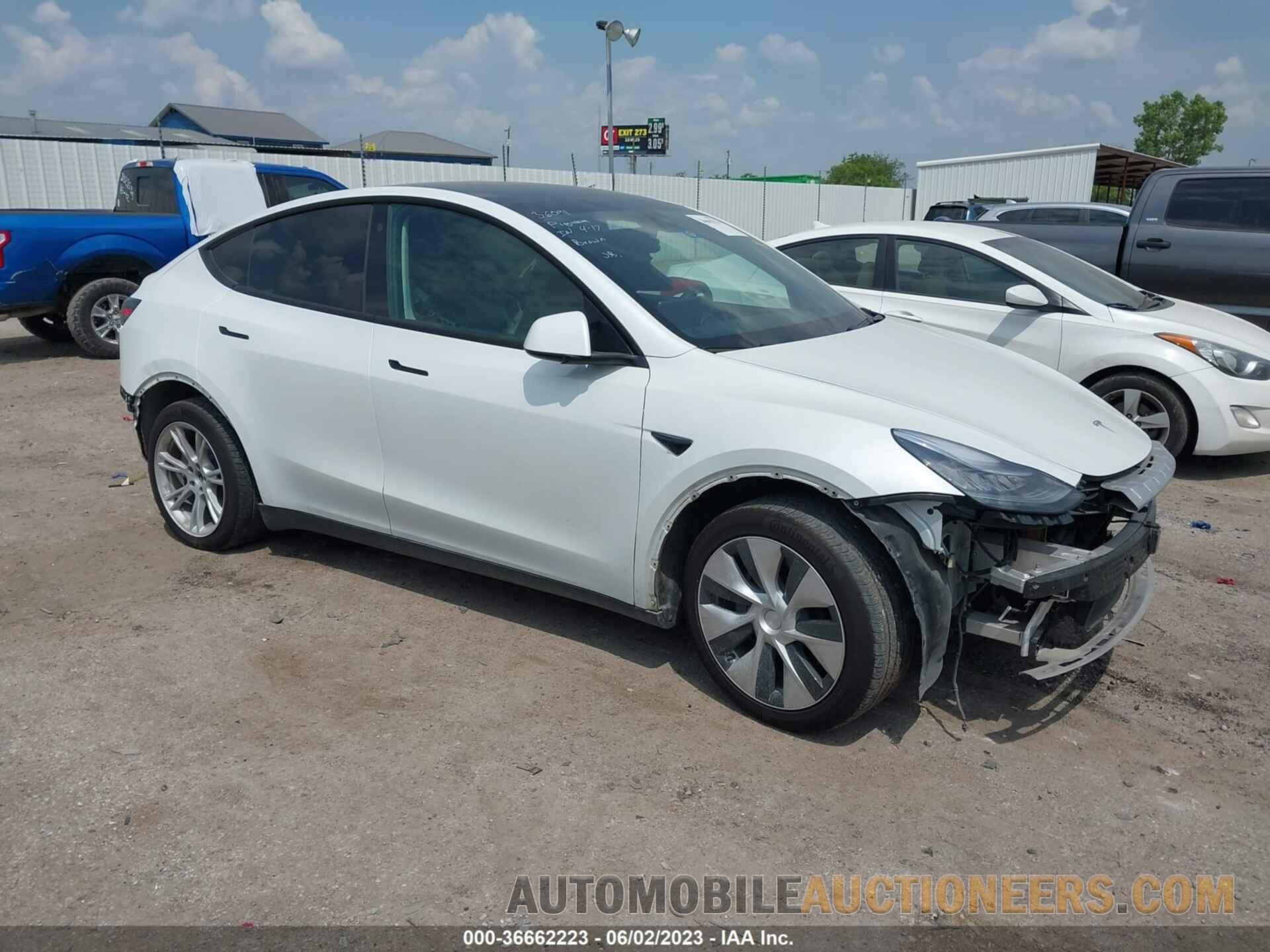 5YJYGDEE6MF082009 TESLA MODEL Y 2021