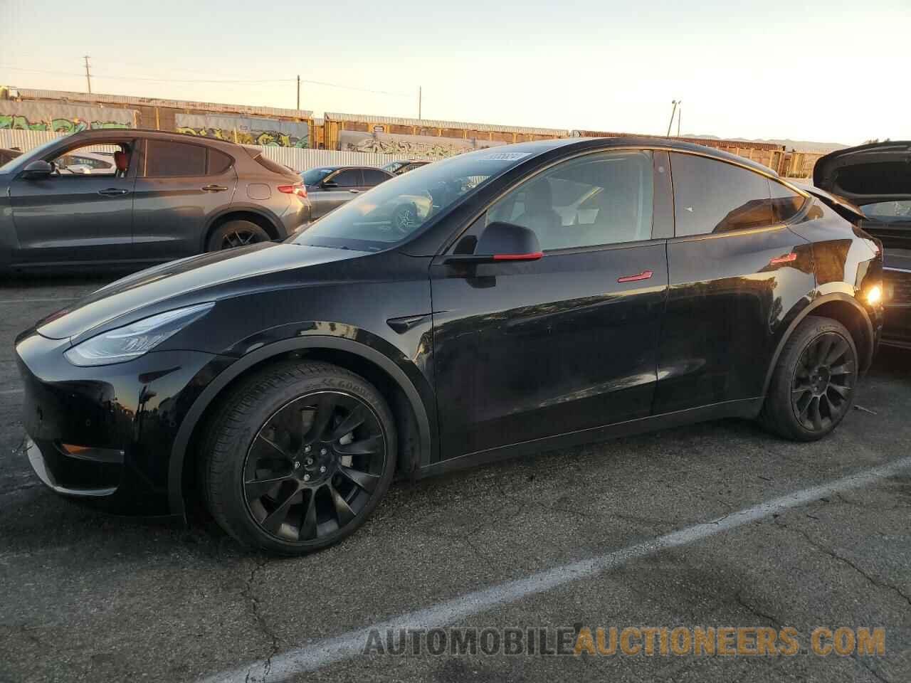 5YJYGDEE6MF088196 TESLA MODEL Y 2021