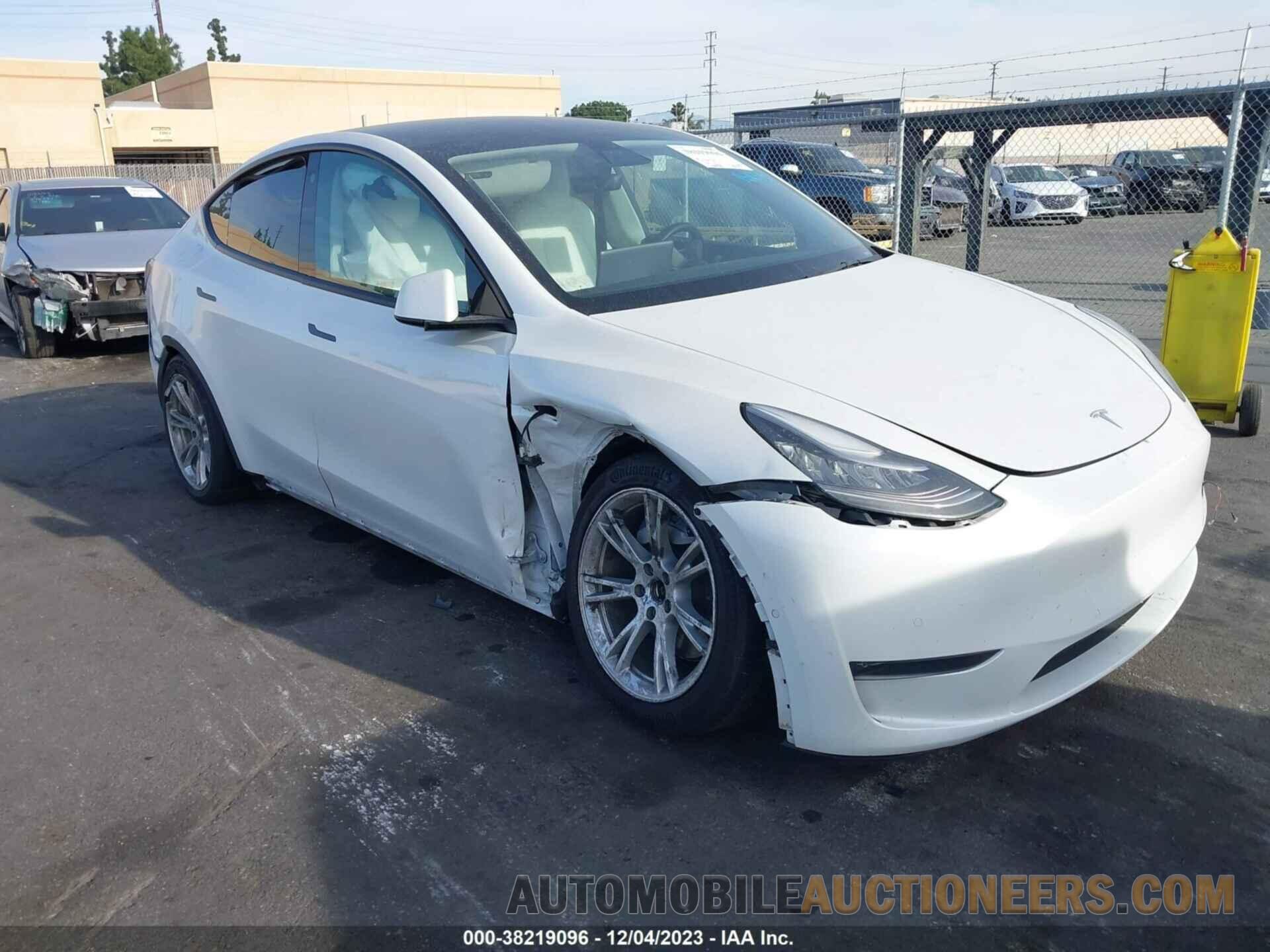 5YJYGDEE6MF093348 TESLA MODEL Y 2021