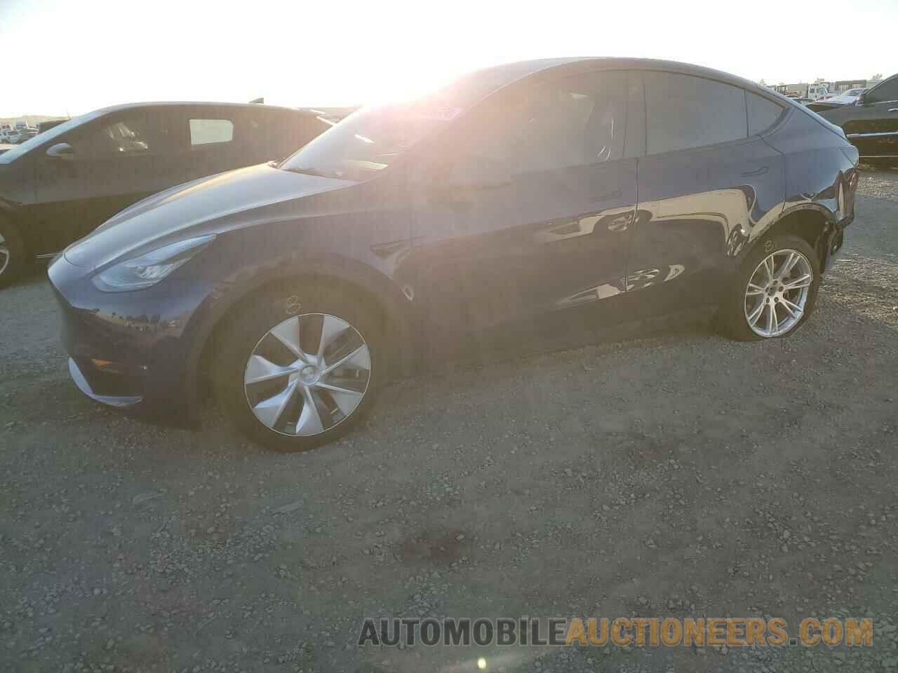 5YJYGDEE6MF095956 TESLA MODEL Y 2021