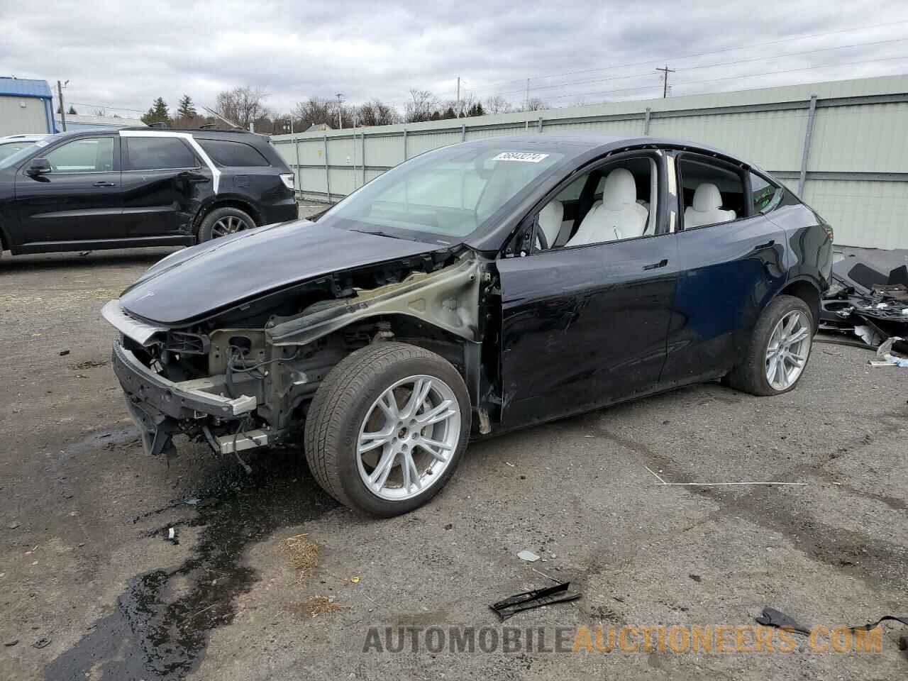 5YJYGDEE6MF117468 TESLA MODEL Y 2021