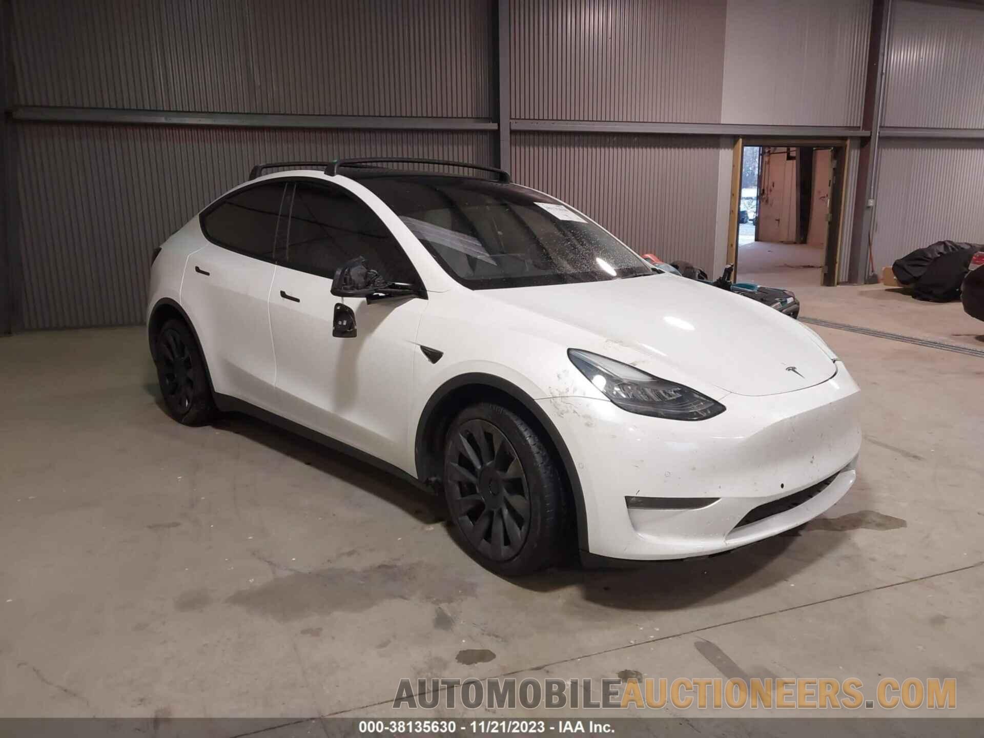 5YJYGDEE6MF161843 TESLA MODEL Y 2021